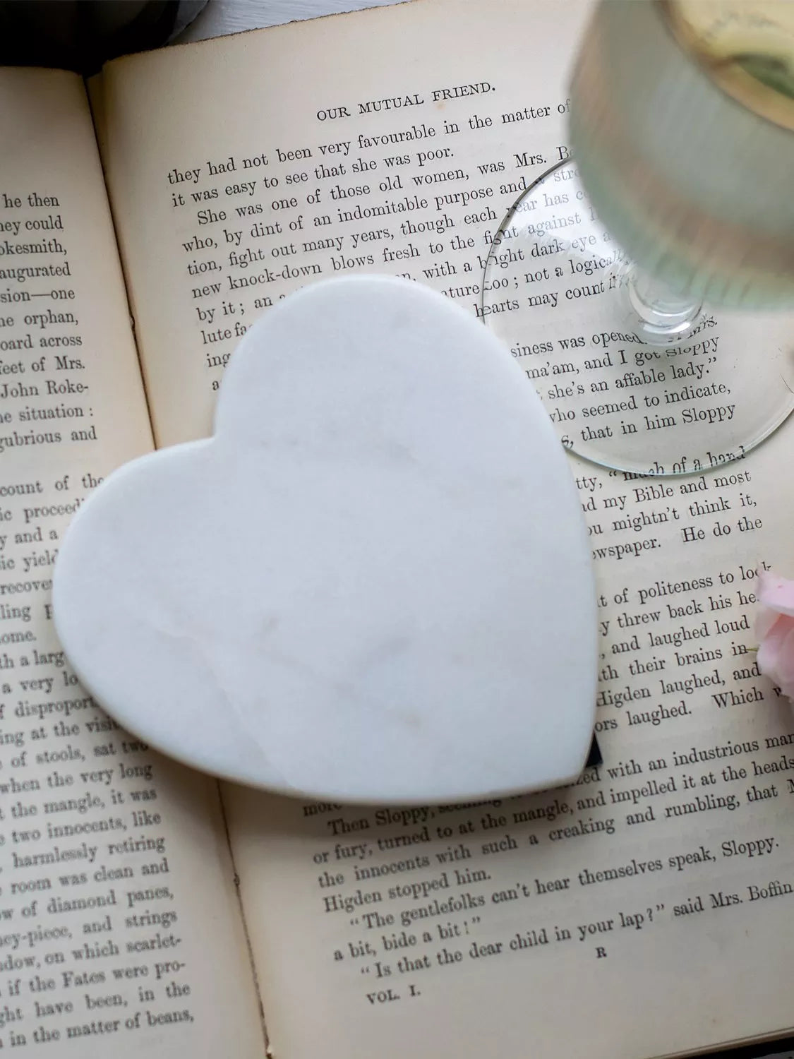 Culinary Concepts white marble heart coaster set of 4 - British product