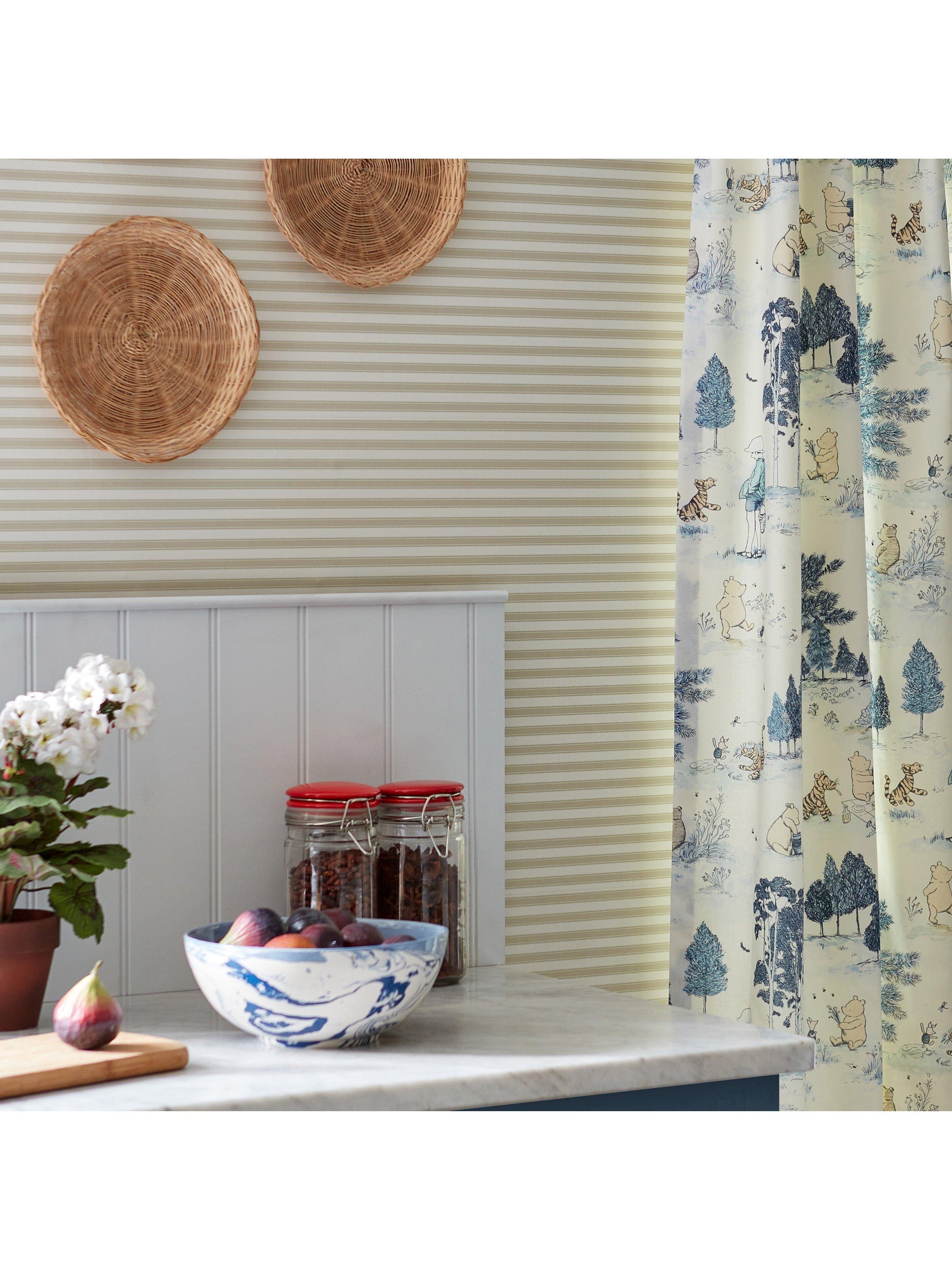 Sanderson furnishing fabric Winnie the Pooh pattern 139cm - British product