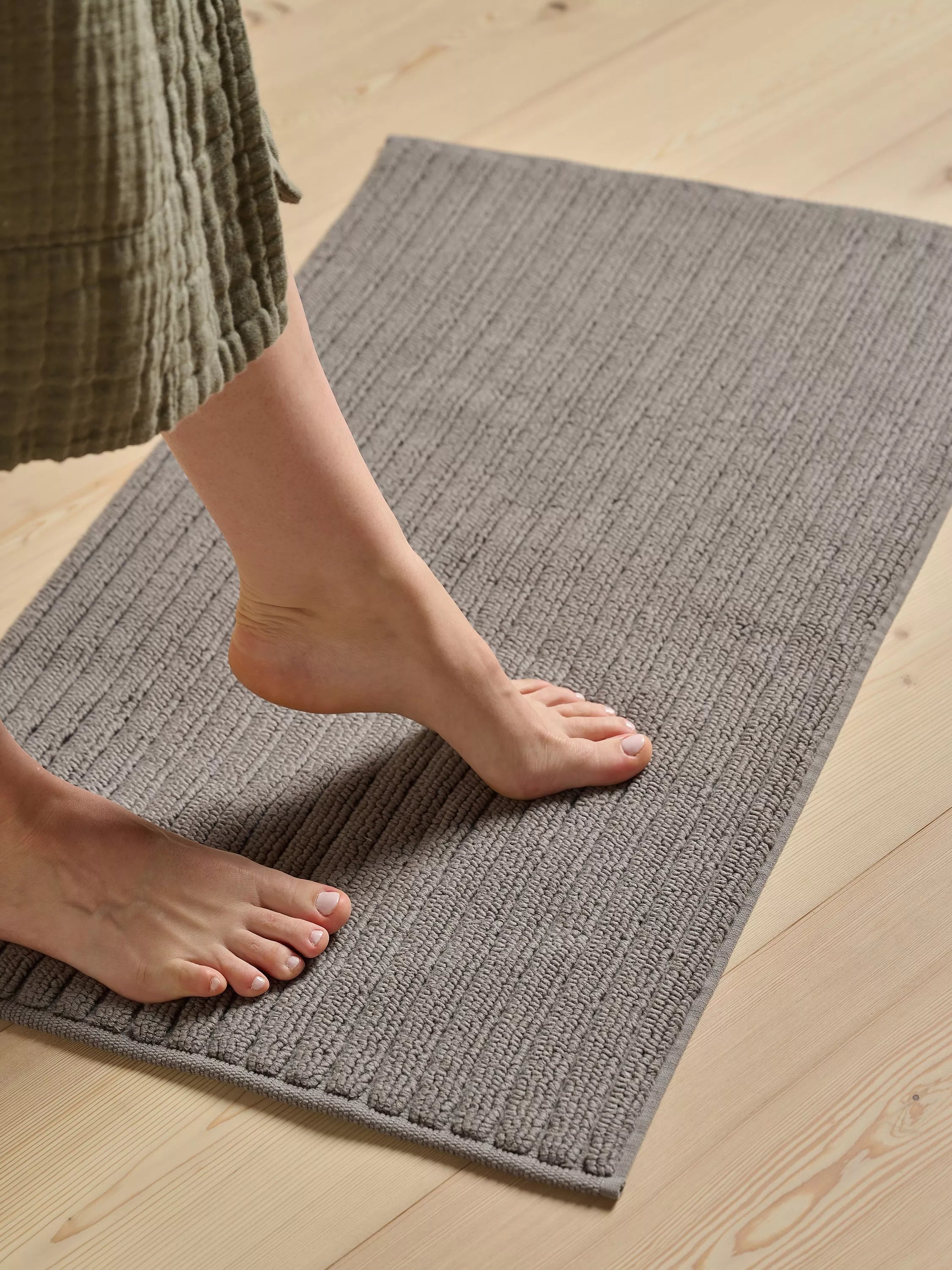 Bedfolk Plush Bath Mat - Slate
