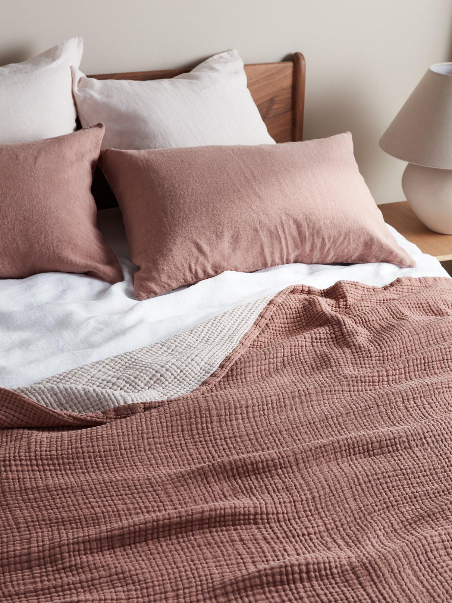 Bedfolk Dream Cotton reversible bedspread - British product