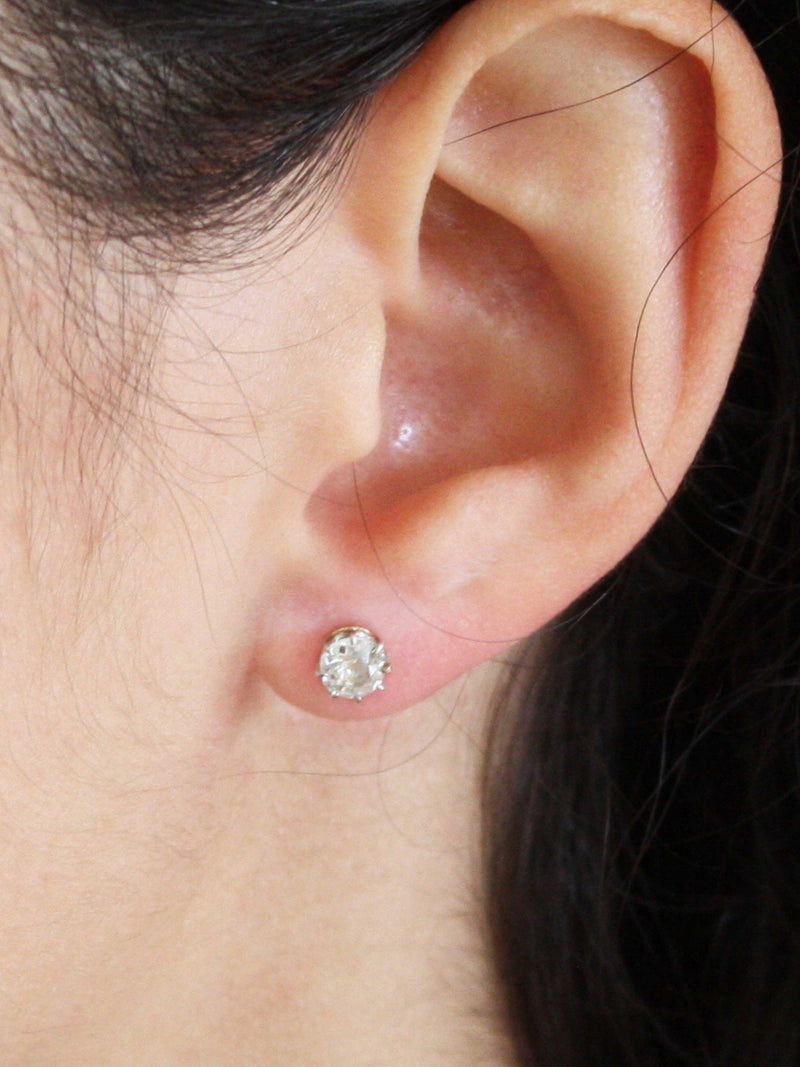Vintage Fine Jewellery pre-loved diamond stud earrings 18ct gold (British brand)