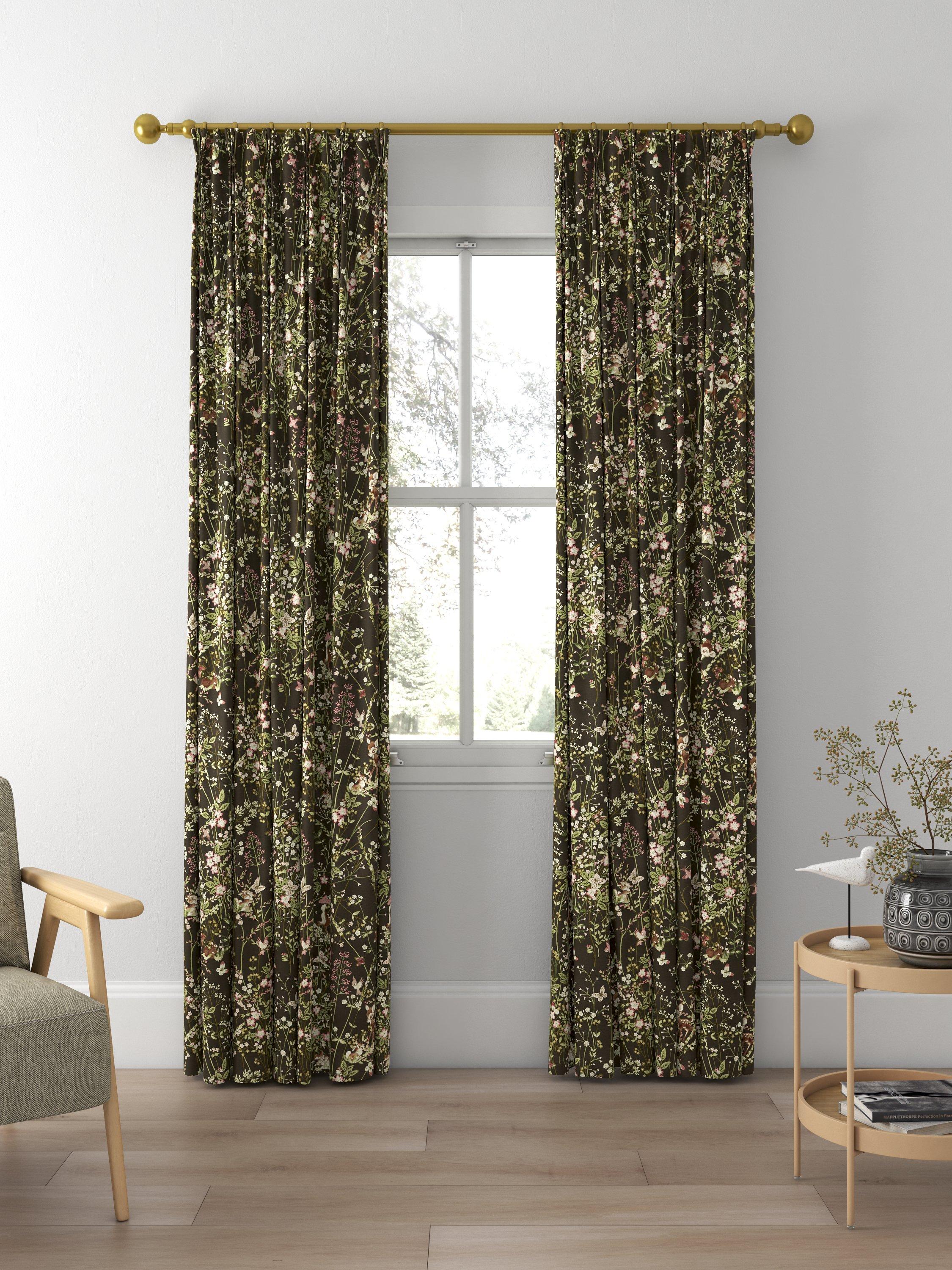 Tissu d'ameublement Bambi Disney Home x Sanderson chocolat 139cm - Produit britannique