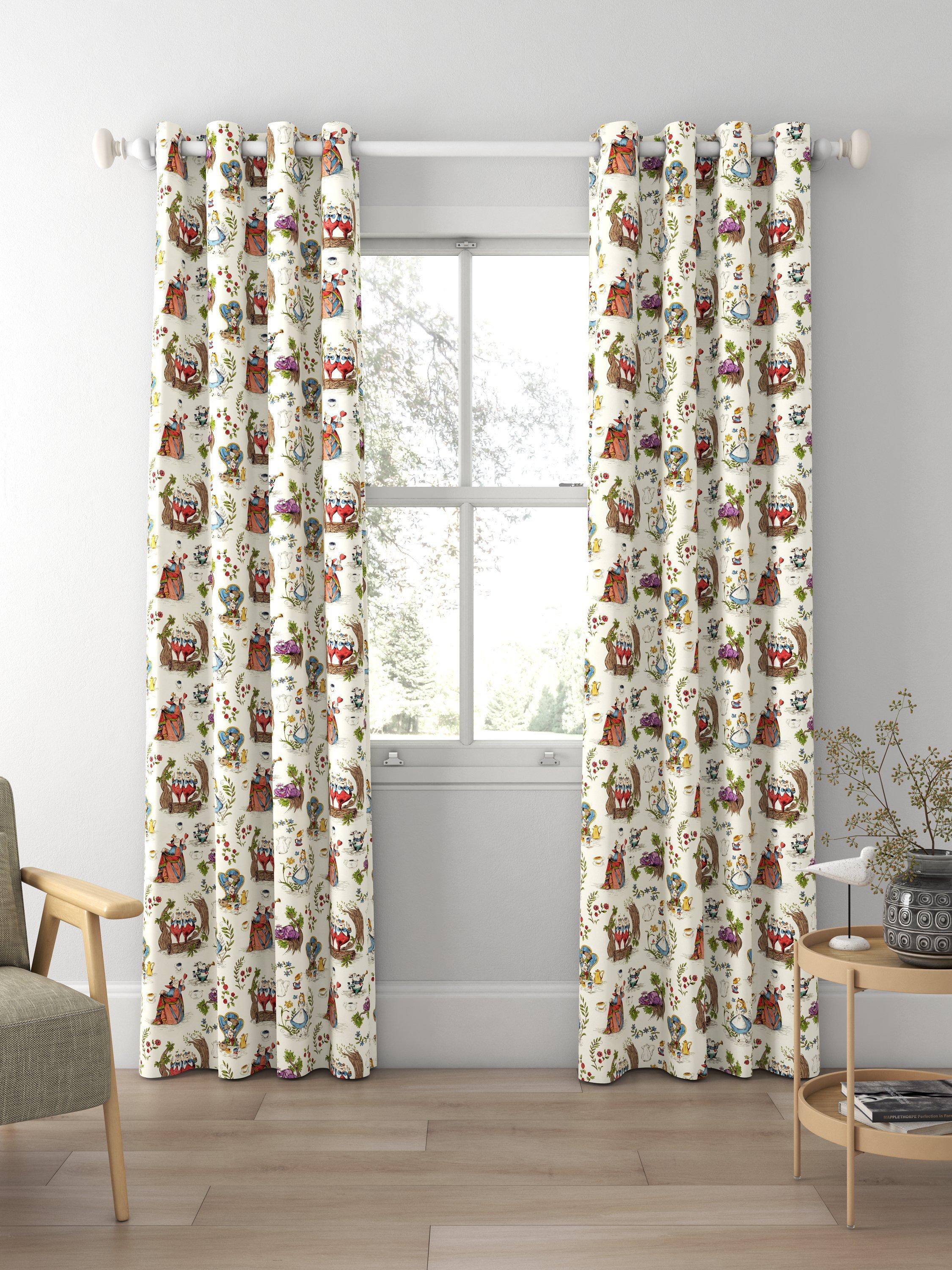 Rideaux Disney Home x Sanderson Alice L139cm, importés du Royaume-Uni