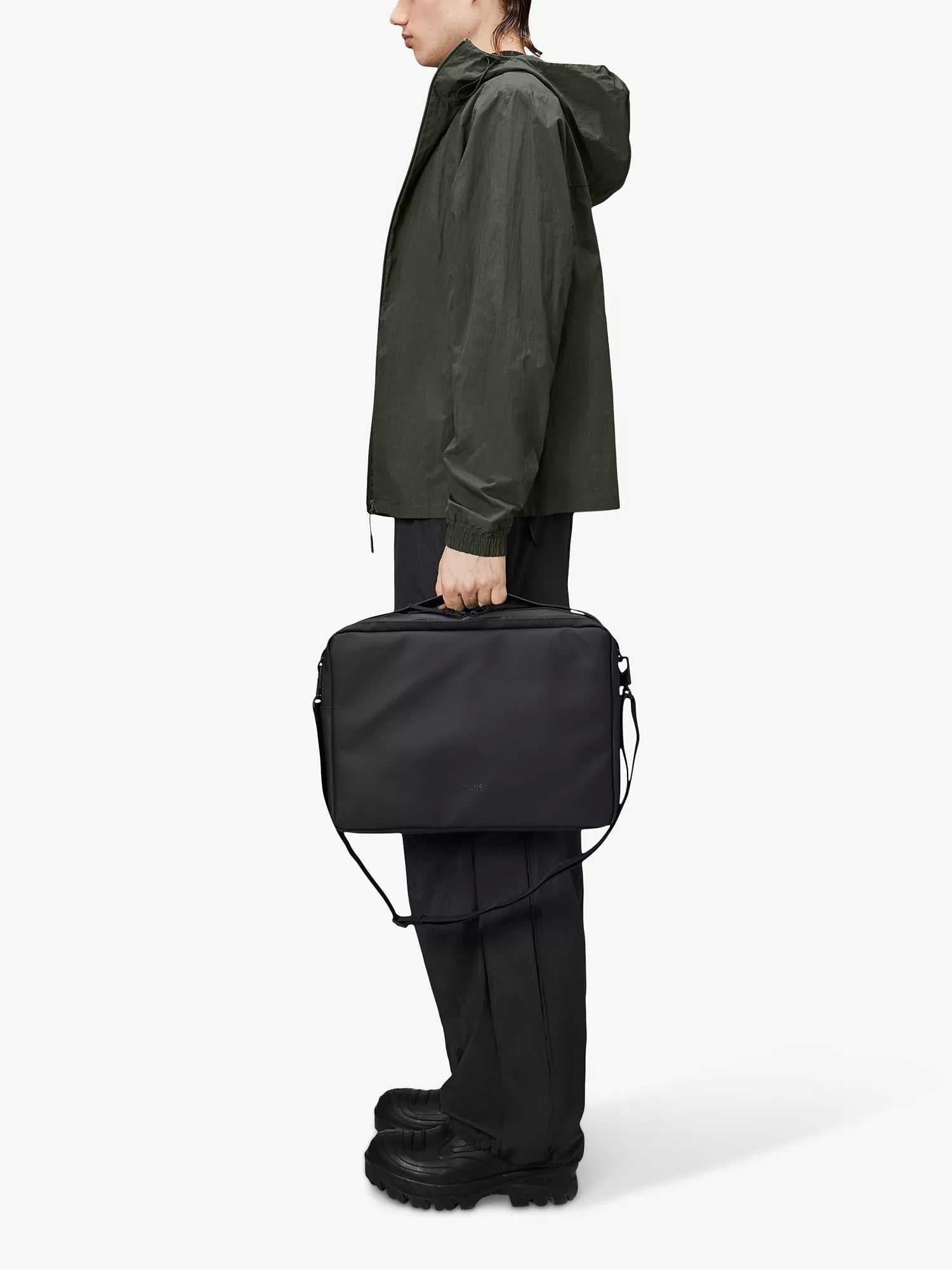 Rains black 15 inch laptop bag with padded sleeve, UK version