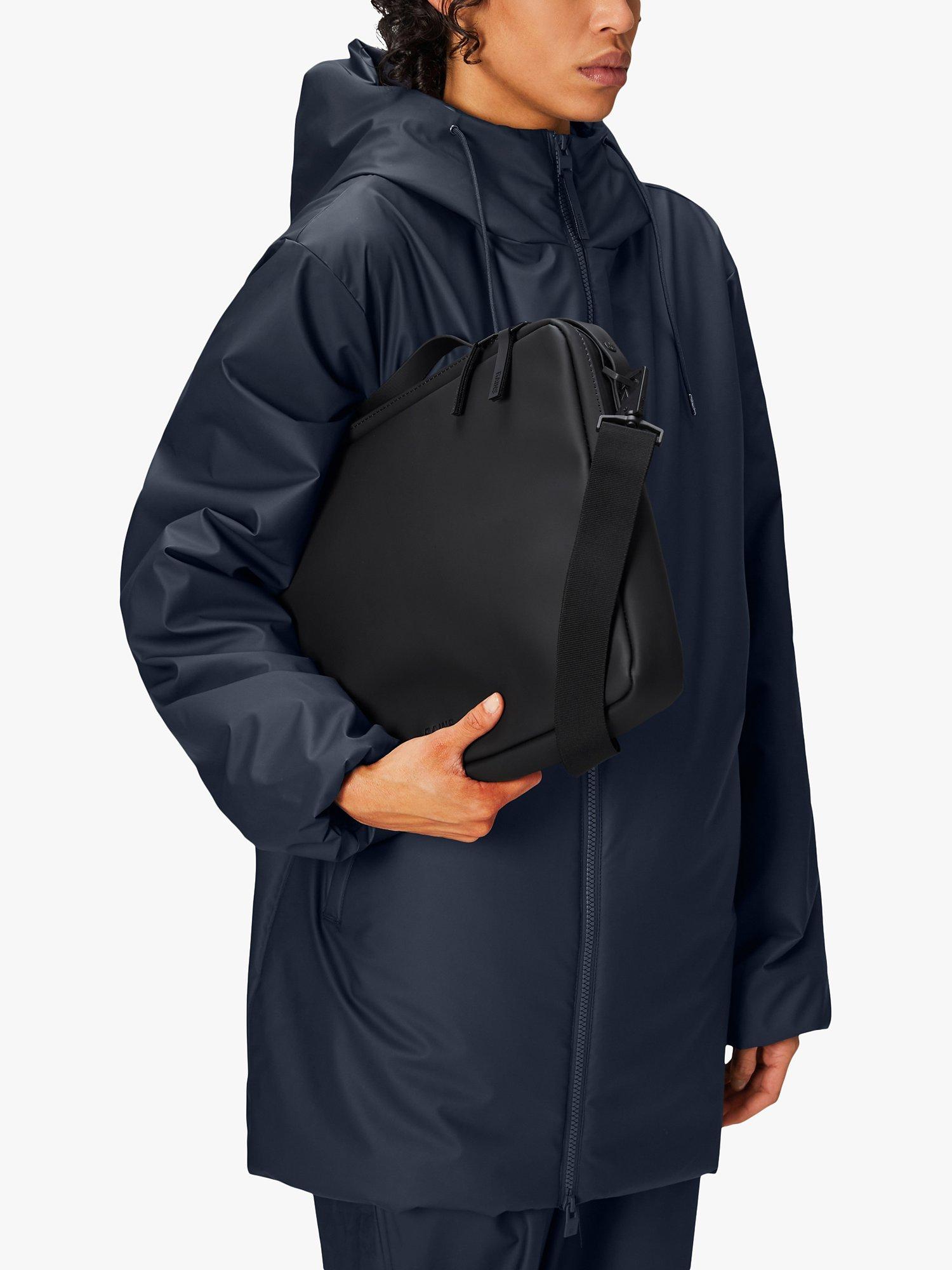 Rains black 15 inch laptop bag with padded sleeve, UK version