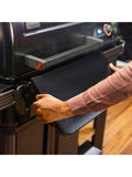 Étagère avant pliante Traeger pour barbecues UK, version UK