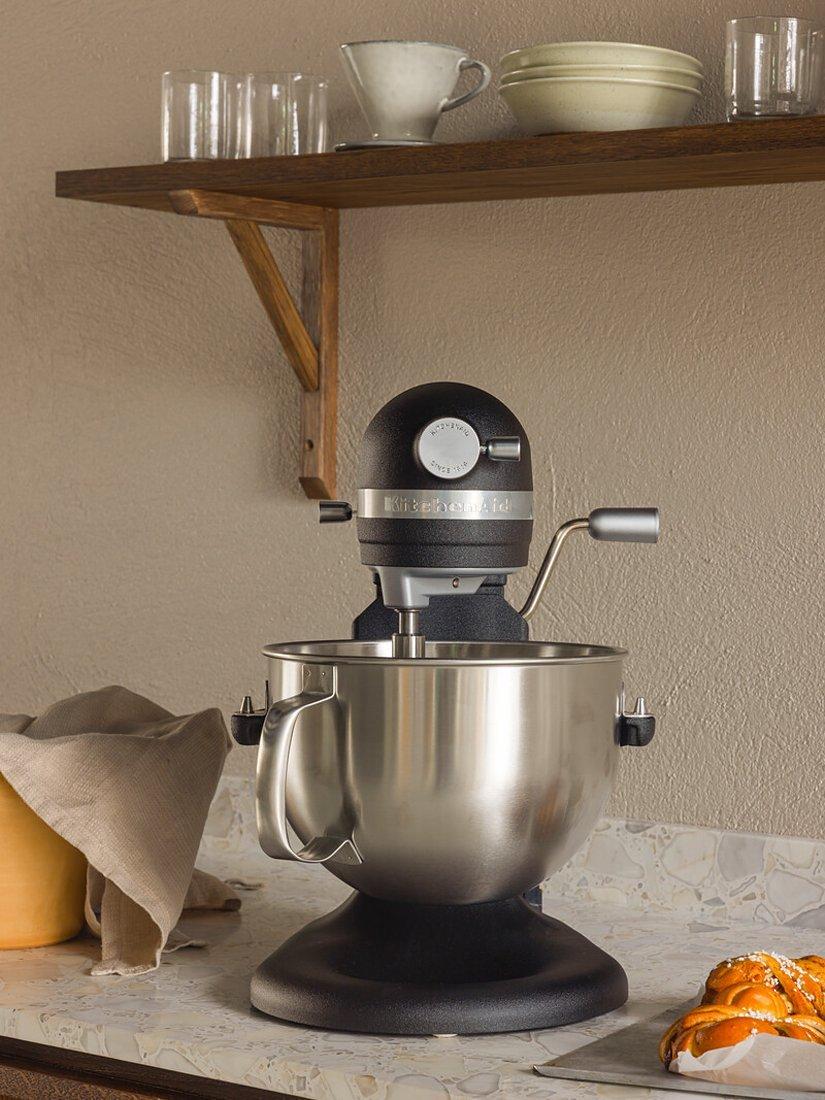 KitchenAid Artisan Bow-Lift Stand Mixer cast iron black 6.6L (British brand)