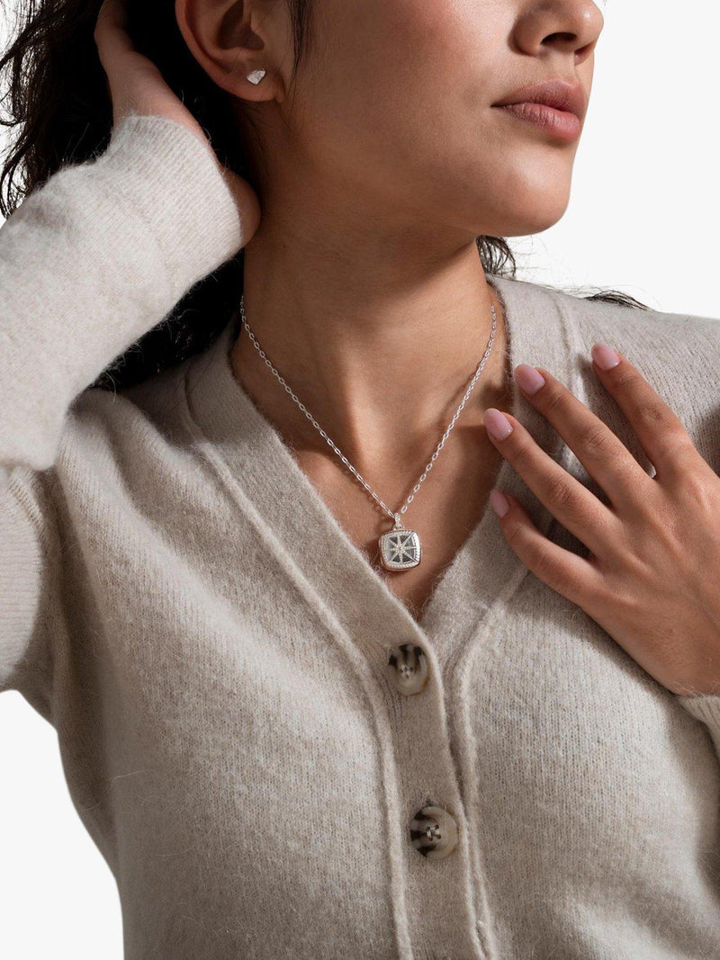 Collier chaîne Dower & Hall en saphir blanc Stellar 46 cm, importé du Royaume-Uni