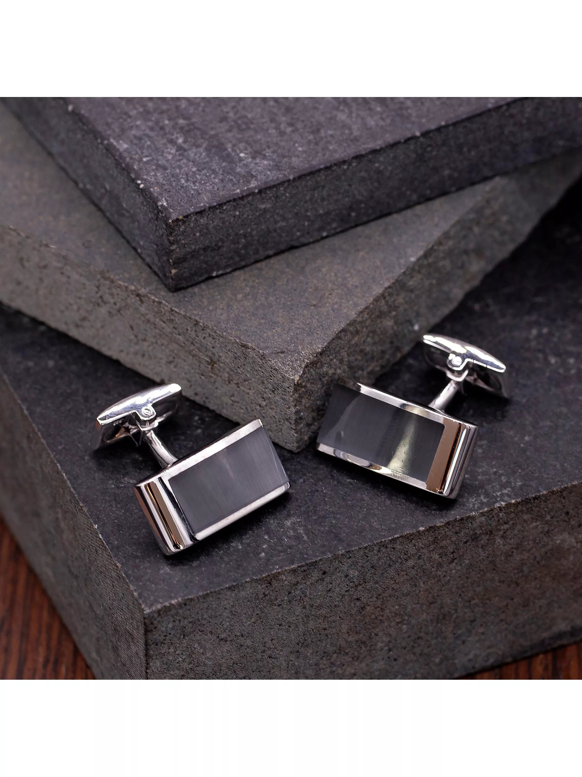 Hoxton London sterling silver cat's eye cufflinks 1x2.1cm (British brand)