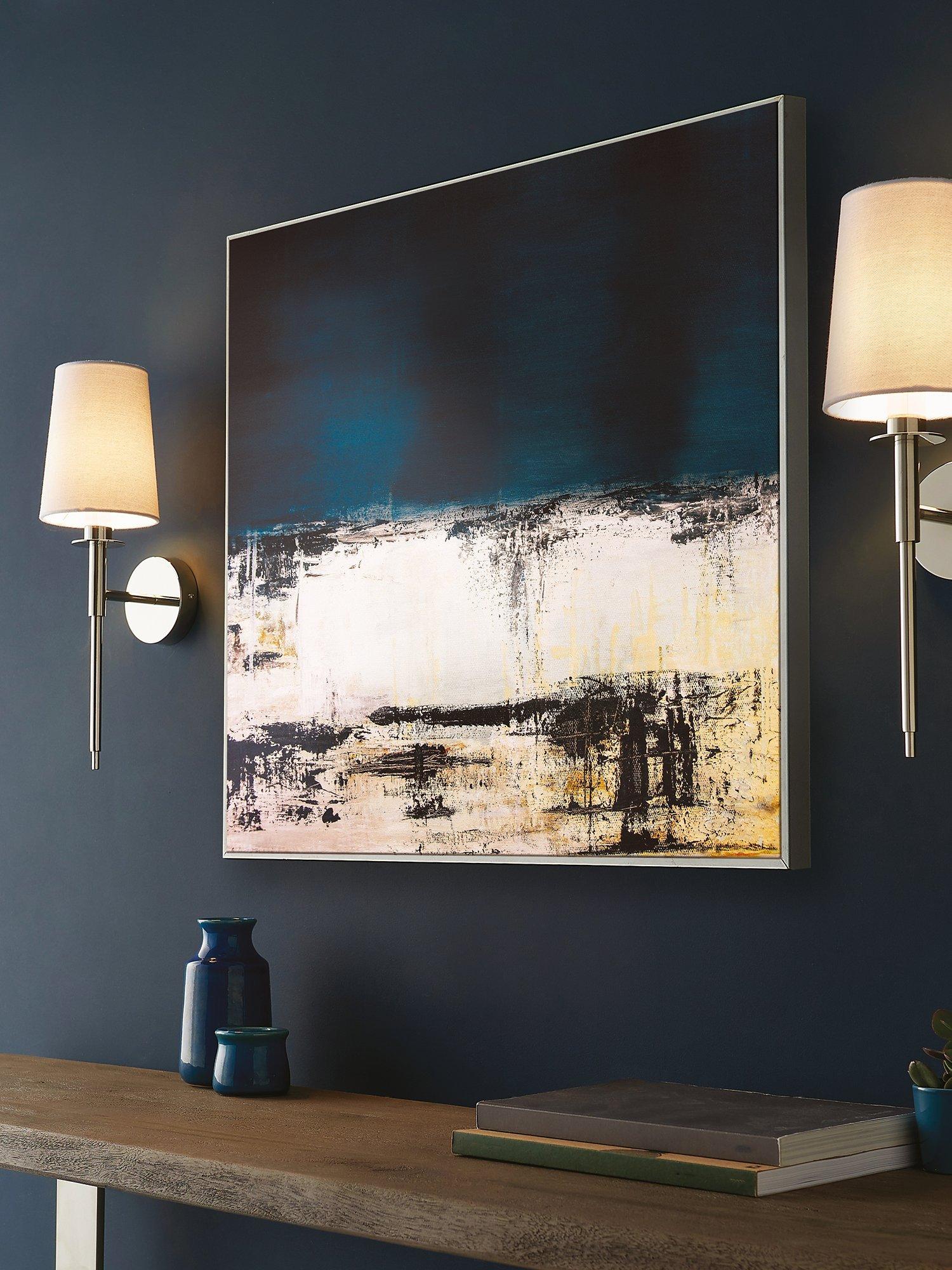 Applique murale Bay Lighting Louis Long Line - produit britannique