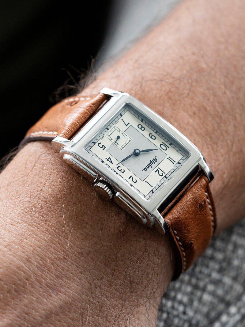 Alpina Alpiner Heritage automatic watch rectangular brown leather strap - British product