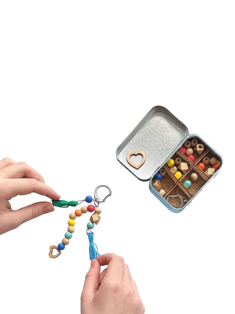 Cotton Twist tassel keyring craft kit (British brand)