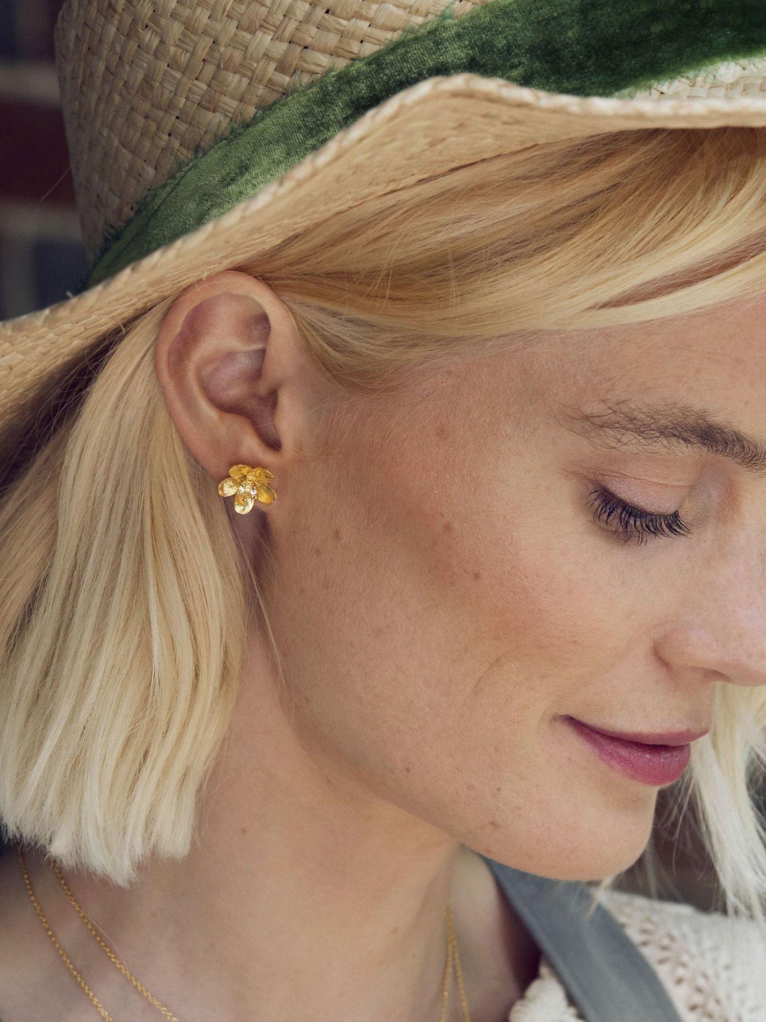 Alex Monroe buttercup flower stud earrings with citrine (British brand)