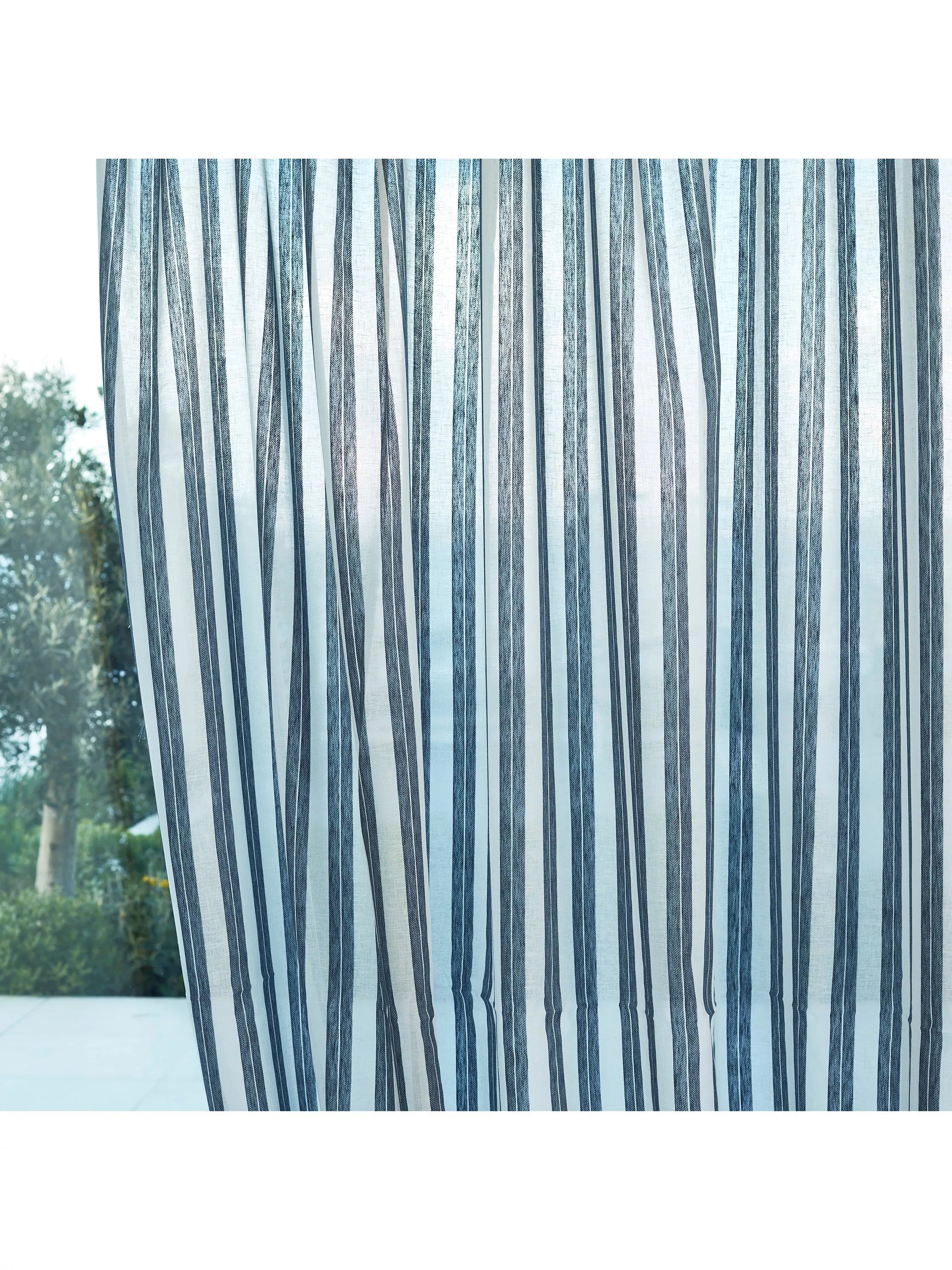 Harlequin Himmel Bezugsstoff 311cm Breite (Britische Marke)