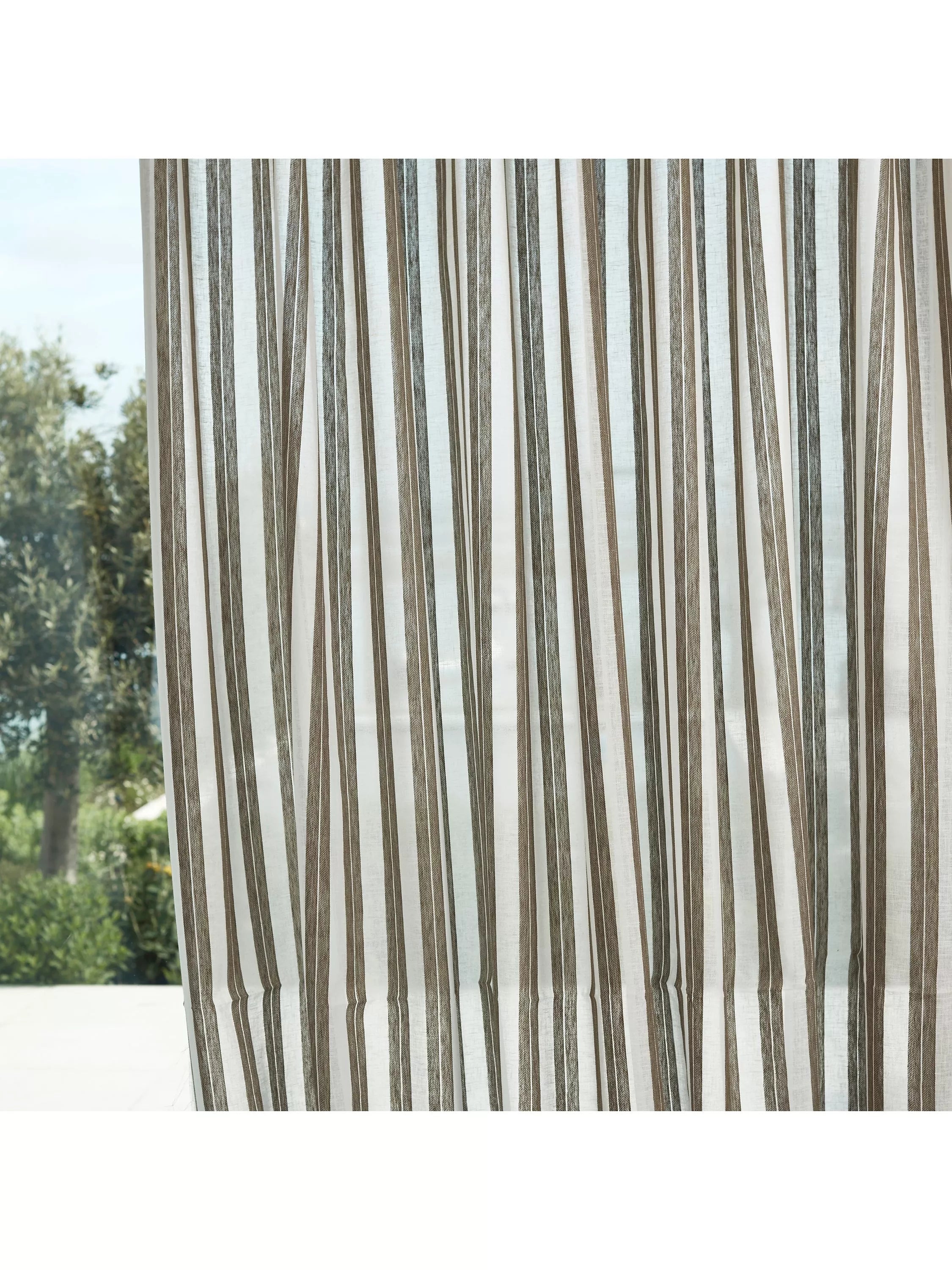 Harlequin Himmel Streifen Voile Möbelstoff 311cm