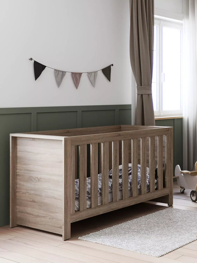 Little Acorns Ellesmere convertible cot bed, UK version