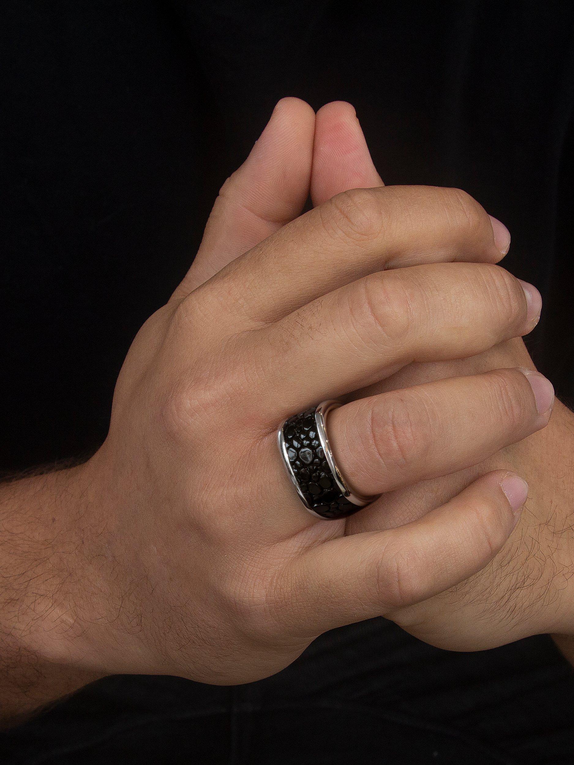 Hoxton London men's sterling silver ring with leather inlay (British brand)