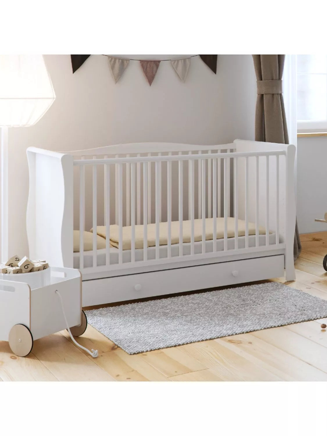 Little Acorns Traditional Sleigh Cot White, UK version