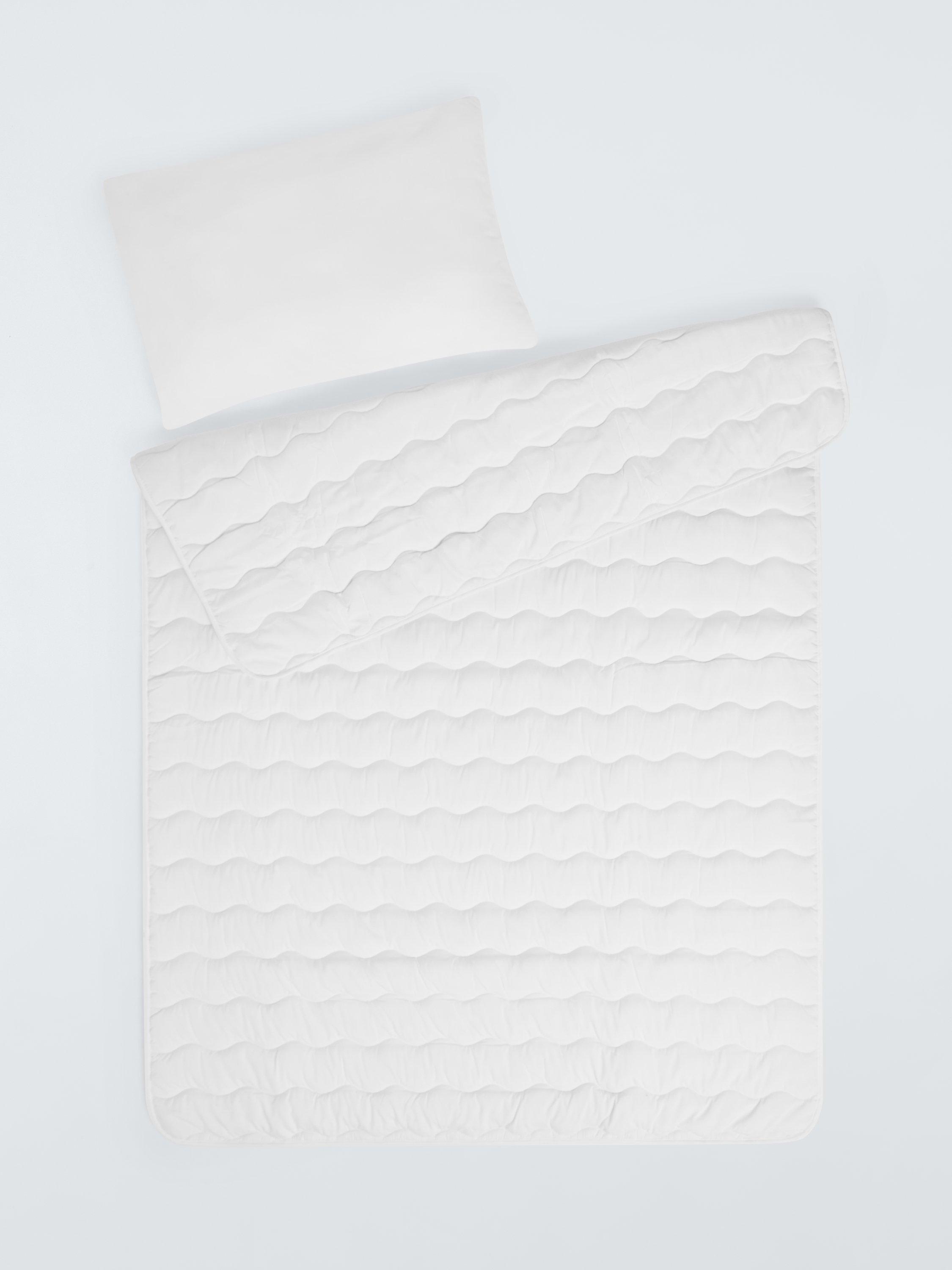 John Lewis Kids' Easycare Washable Duvet and Pillow Set 7 Tog Single, UK version