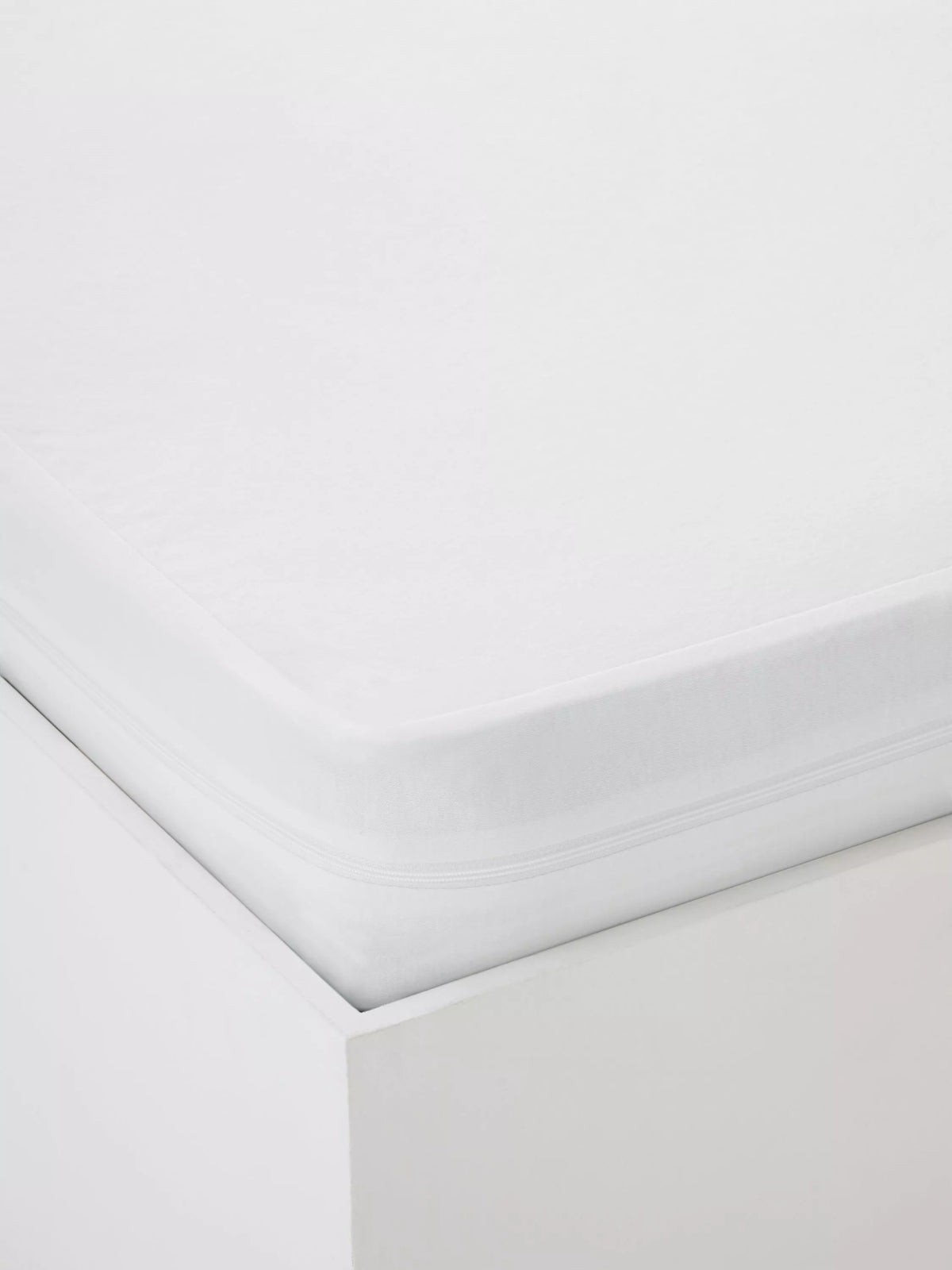 John Lewis Micro-Fresh anti-allergy mattress protector 70x140cm, imported from the UK