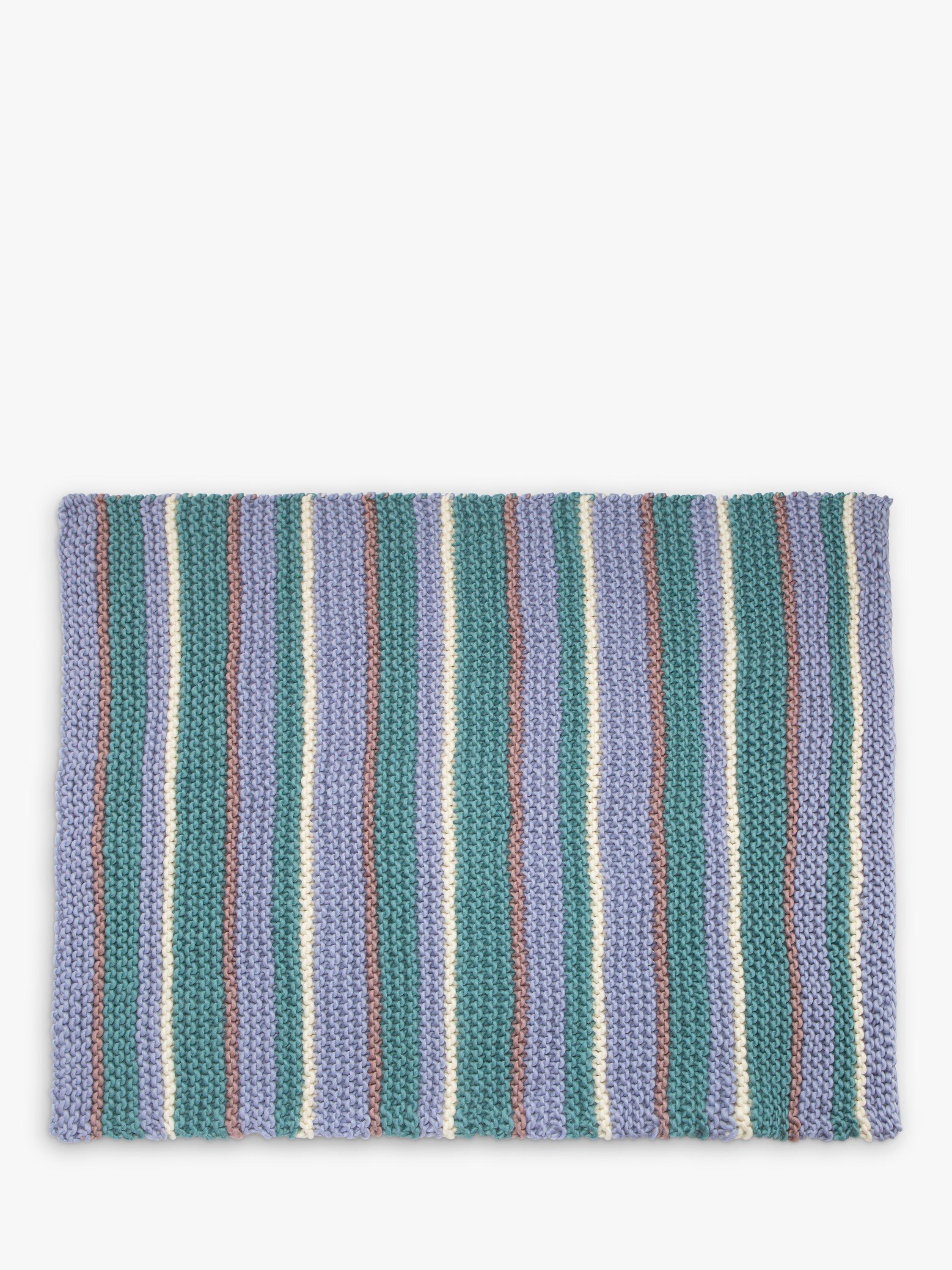 Wool Couture Avebury knitting kit with chunky yarn, UK version
