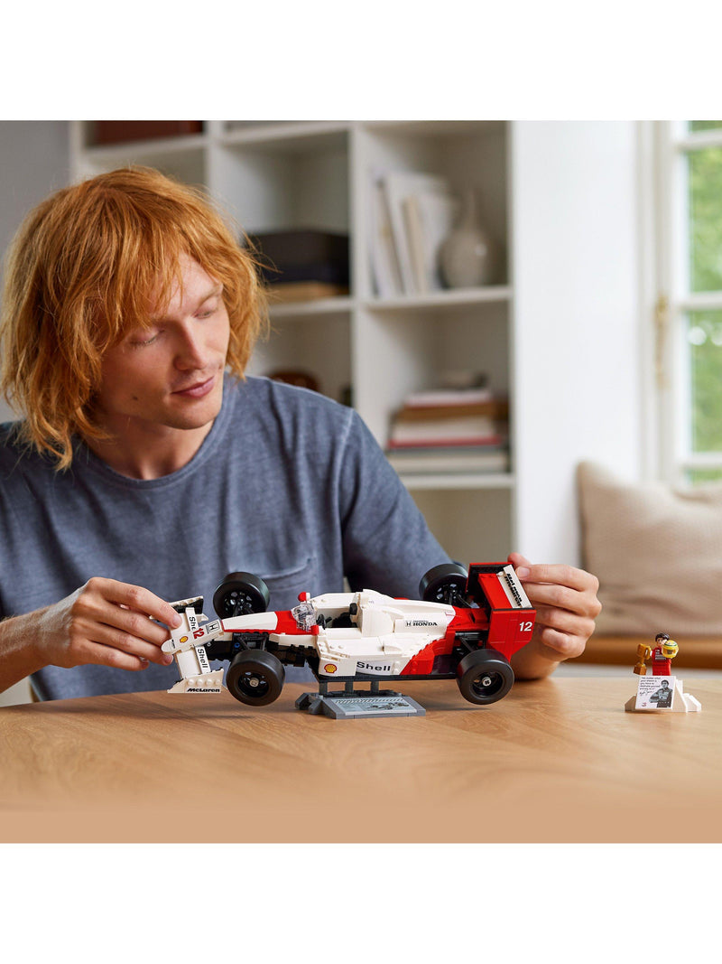 LEGO McLaren MP4/4 Senna building set 693 pieces, UK version