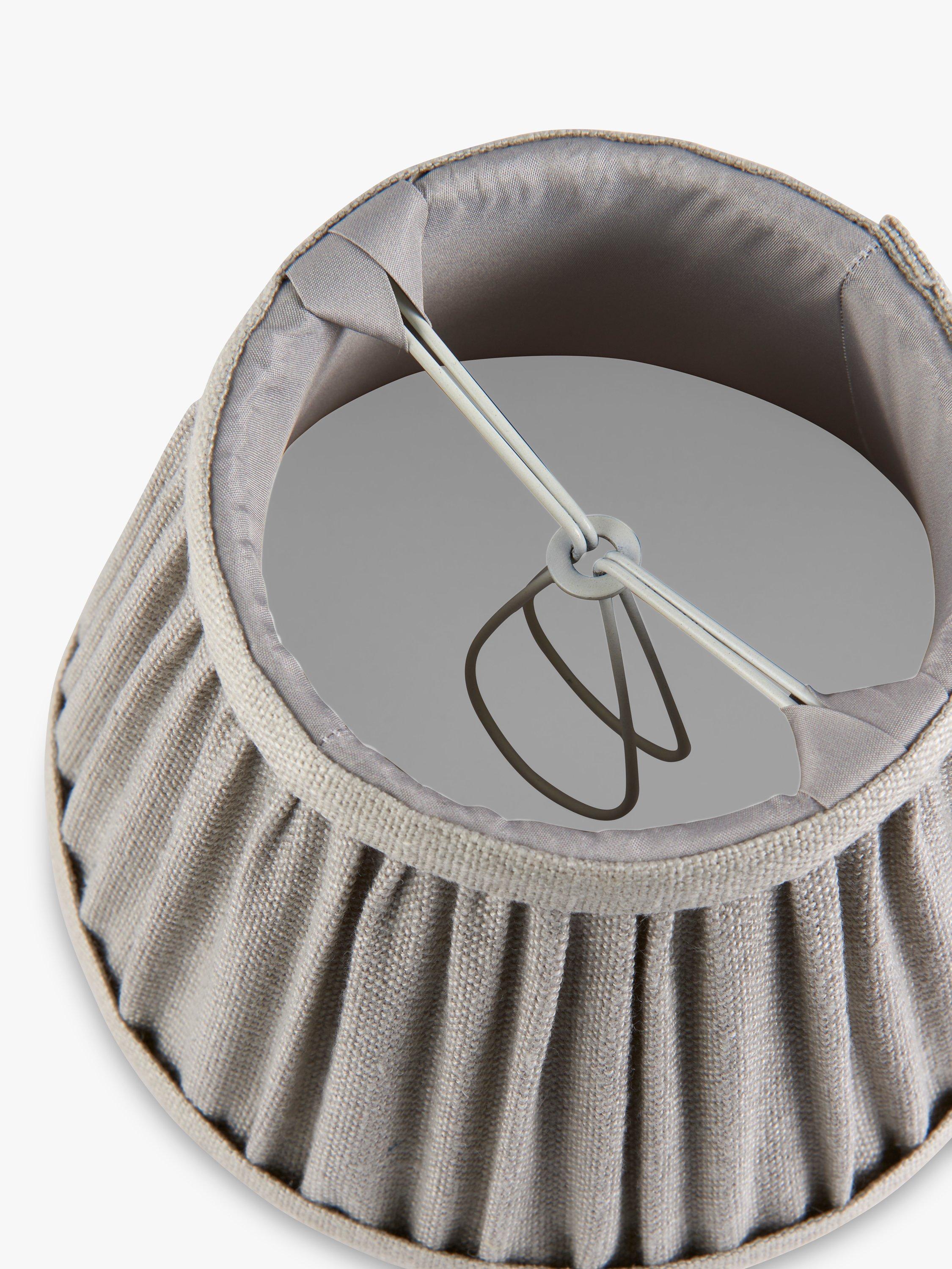 مصباح جون لويس صوفيا المضلع للشموع بارتفاع 11.5x17 سم - منتج بريطاني