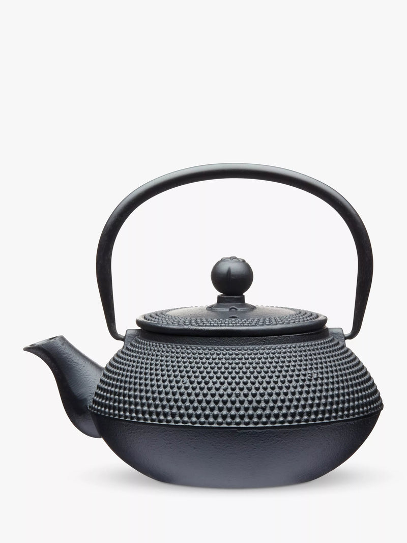 La Cafetière black cast iron teapot with removable infuser, 600ml, UK version