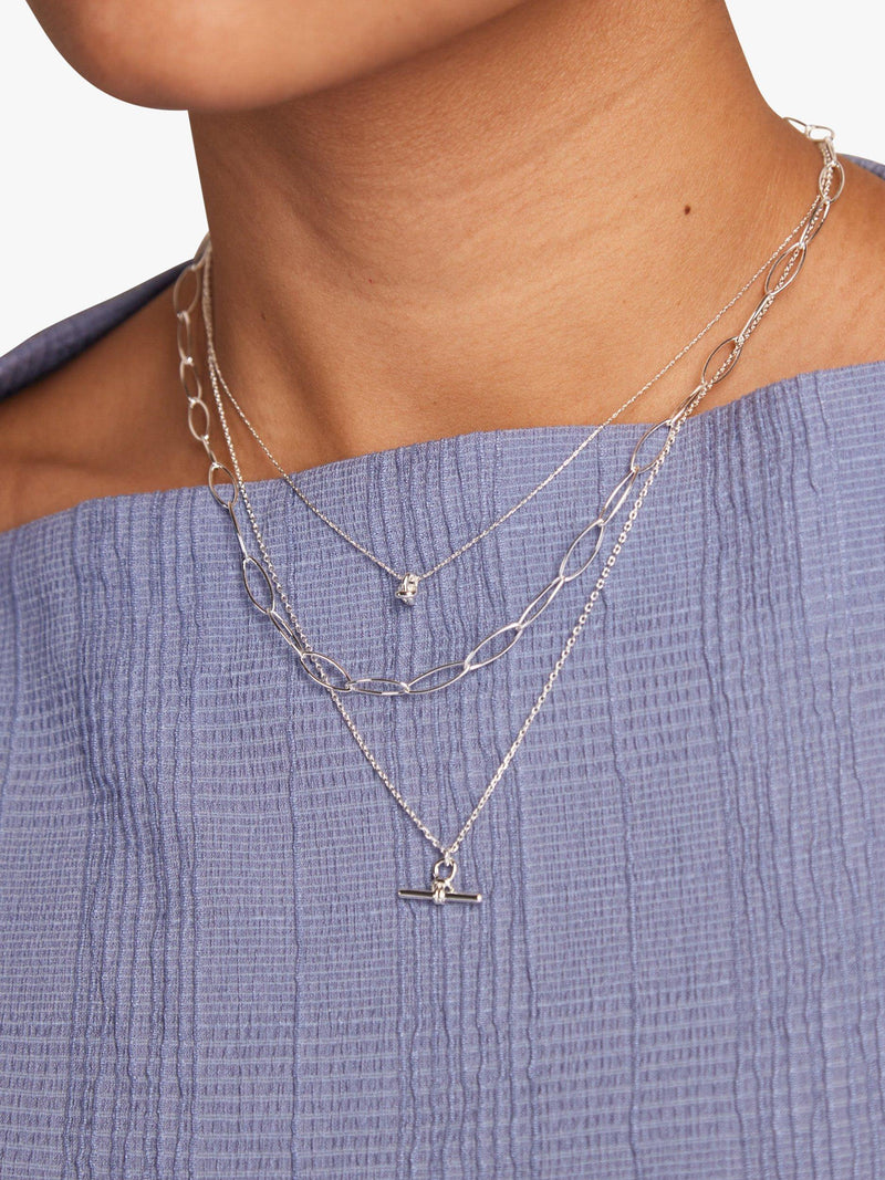 Orelia Sterling Silber T-Bar Knoten Anhänger Halskette 40cm, importiert aus dem Vereinigten Königreich