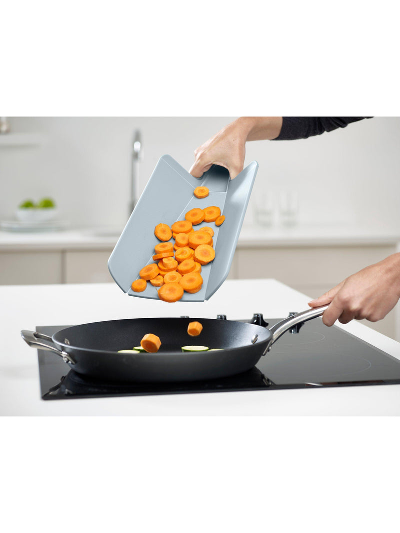 Joseph Joseph small plastic chopping board with foldable sides, set of 2, sky color, UK version