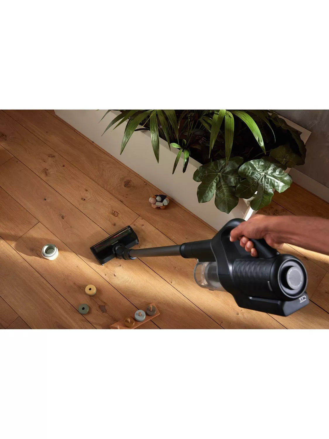 Miele Duoflex HX1 Cat & Dog cordless vacuum cleaner in Obsidian Black, imported from the UK