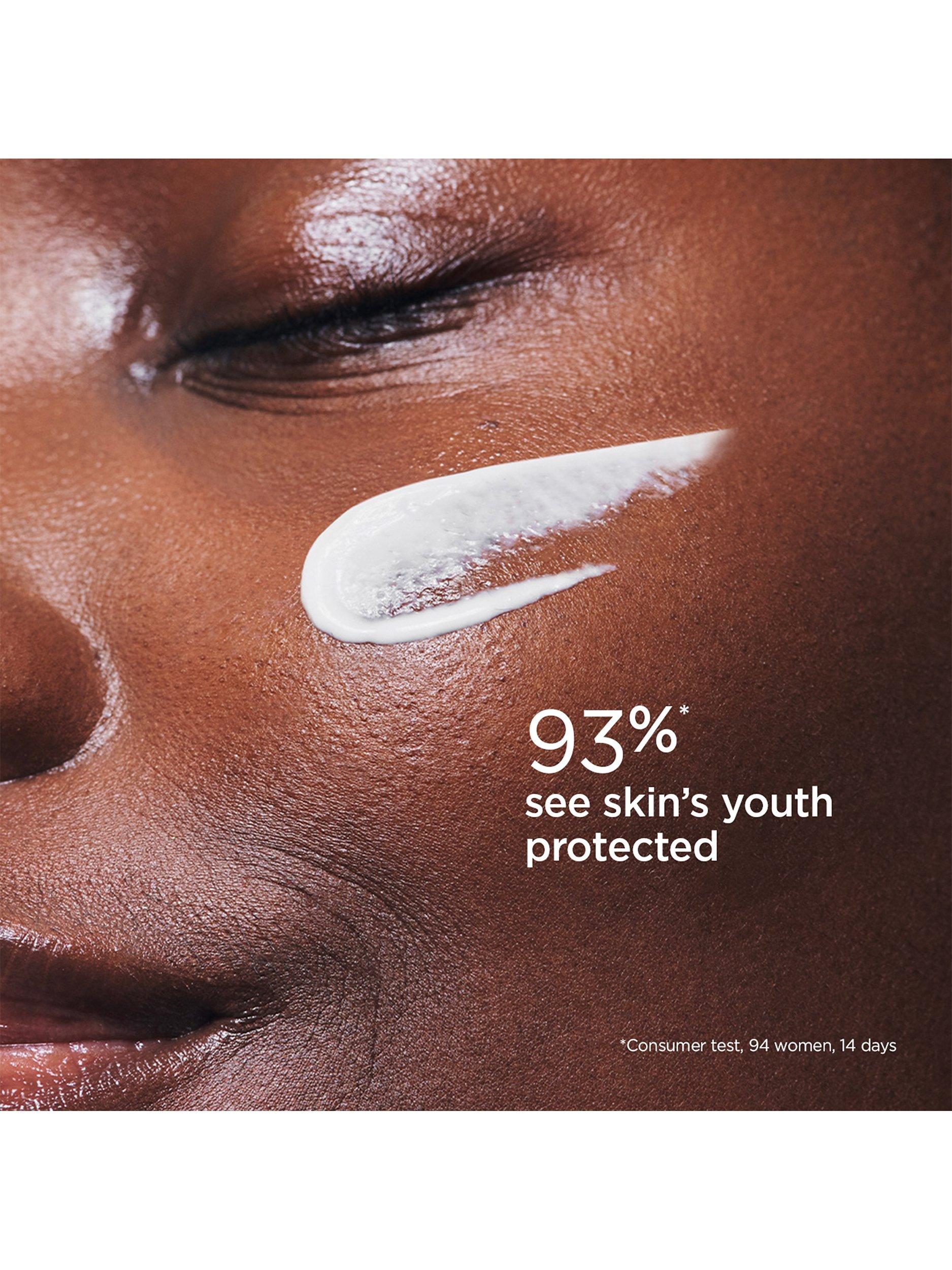 Clarins youth-protecting sunscreen SPF 50+ 50ml - British product