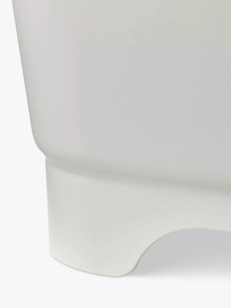 Joseph Joseph wash and drain washing-up bowl with integrated plug, UK version