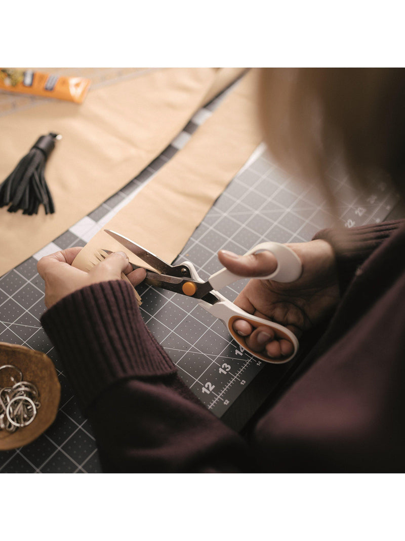 Fiskars Softgrip Amplify sewing scissors 21cm (British brand)