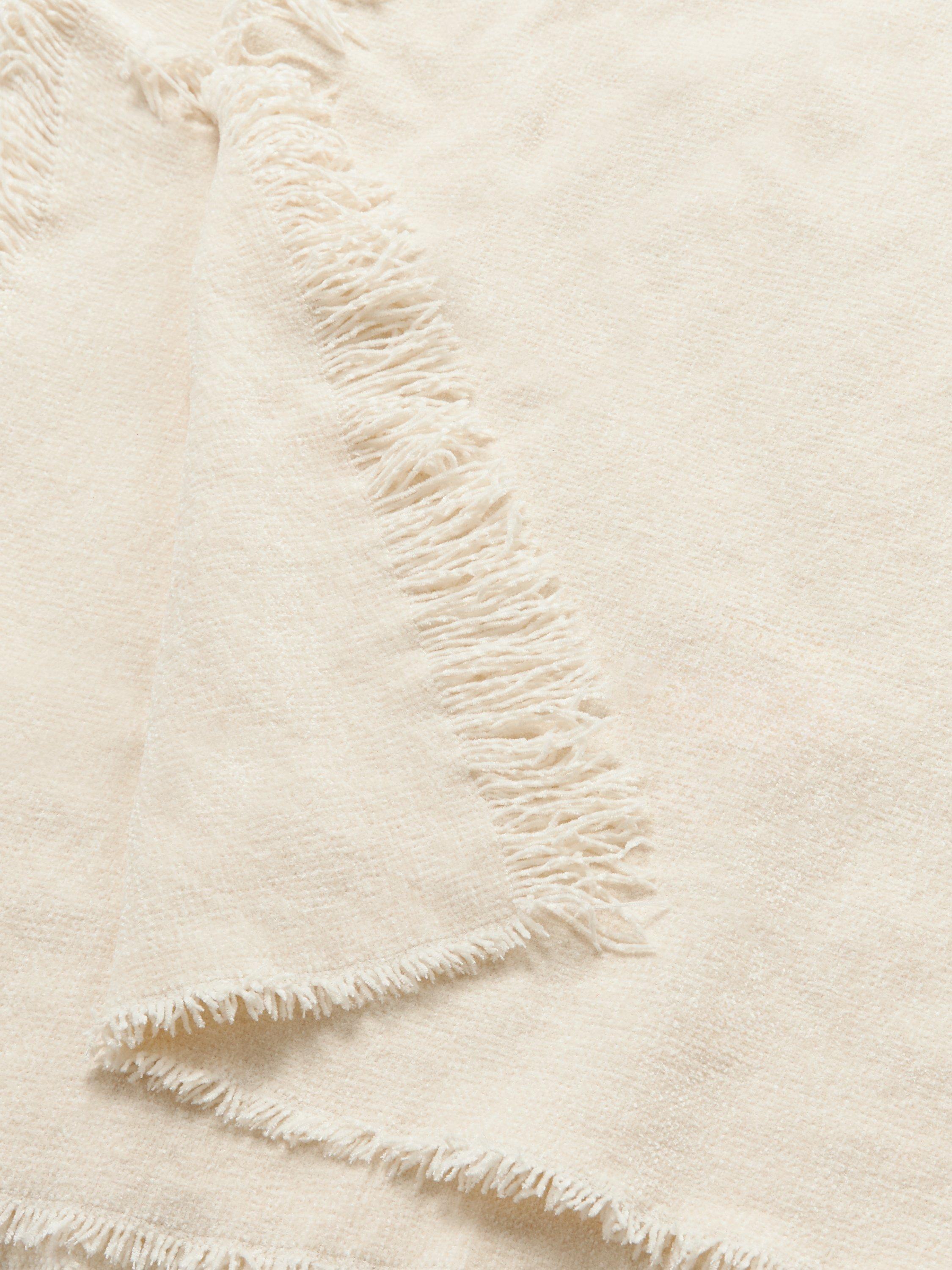 John Lewis Chenille Weave Throw, UK version