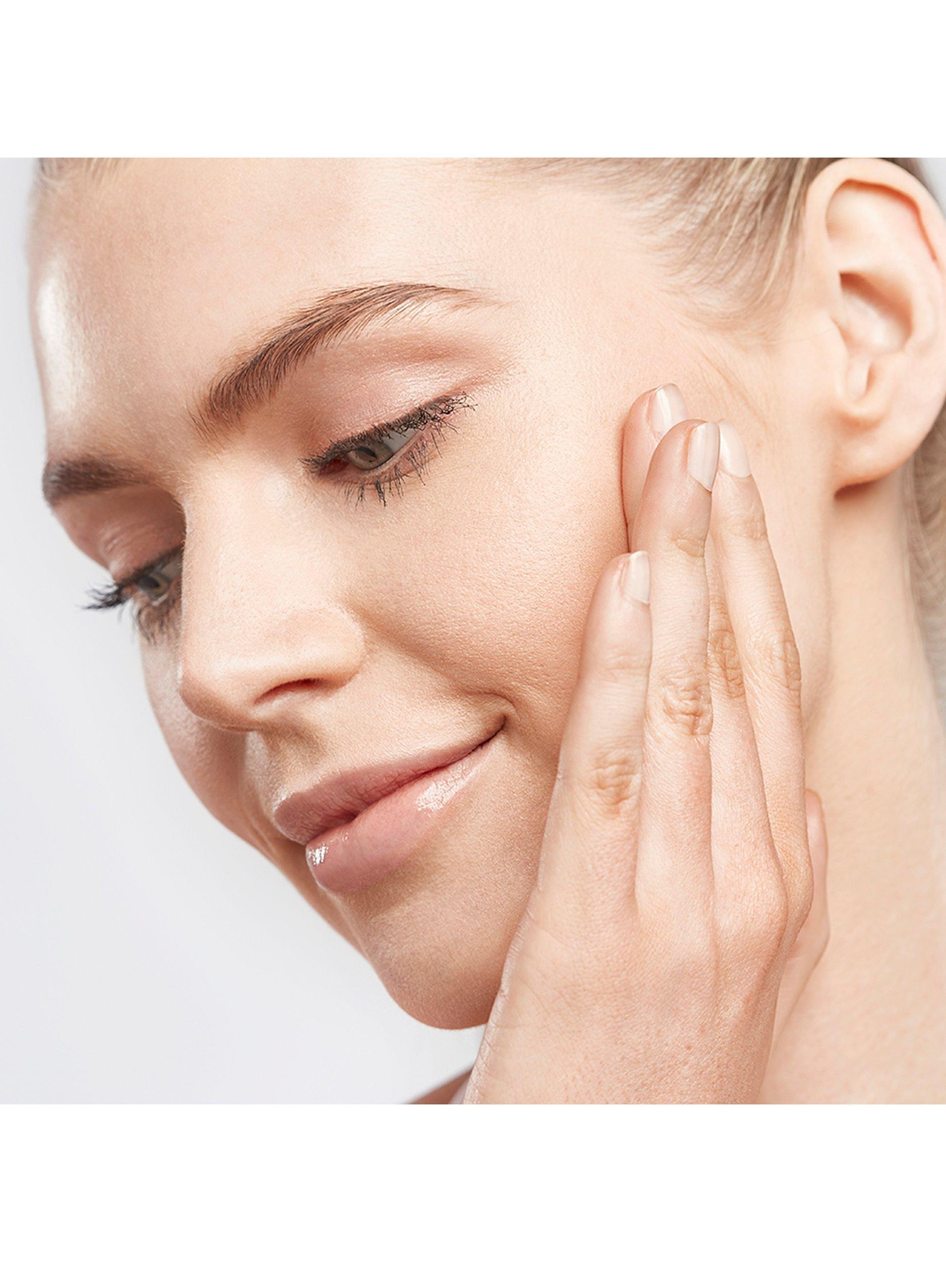 Elemis Pro-Collagen Marine Moisture Essence - British product