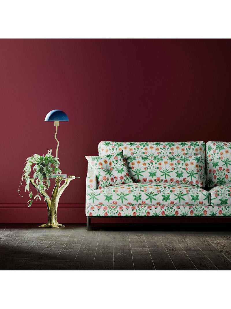 Morris & Co Daisy furnishing fabric Strawberry Fields 138cm - British product
