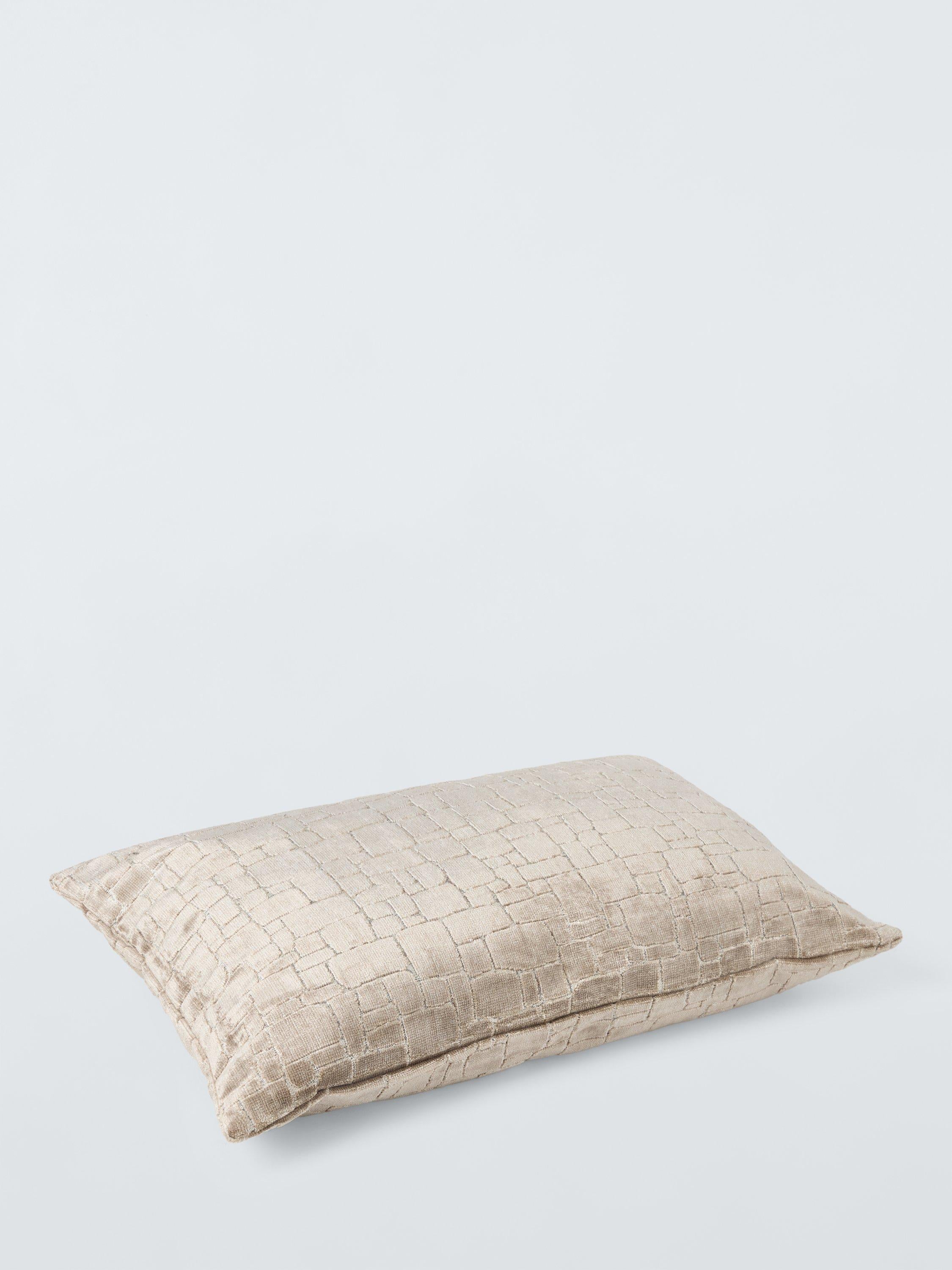 Coussin en velours John Lewis à blocs irréguliers, version britannique