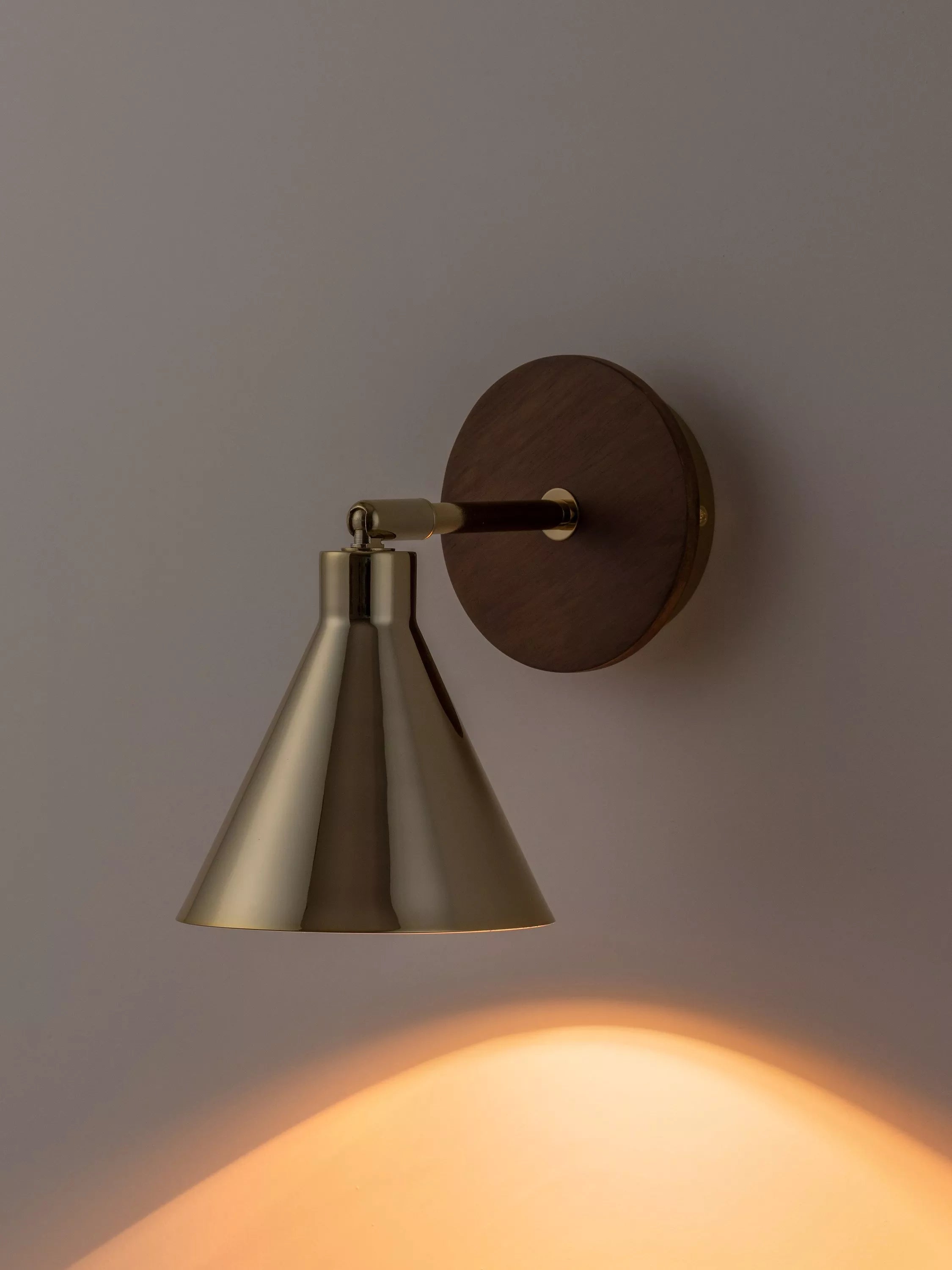 houseof adjustable cone wall light brass 20x13.5x13.5cm, imported from the UK