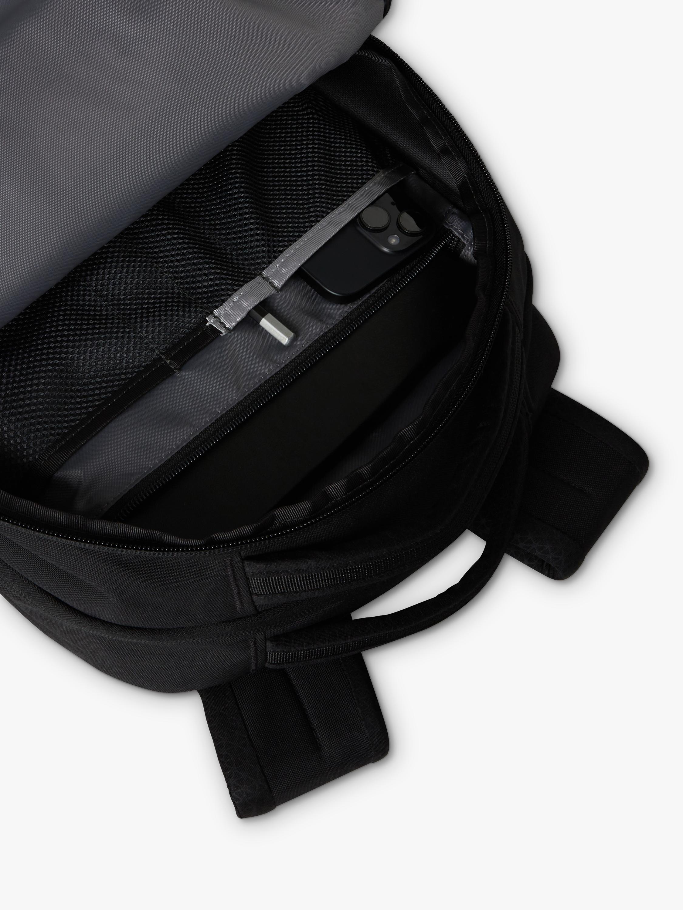 The North Face Vault Backpack TNF Black (British brand)