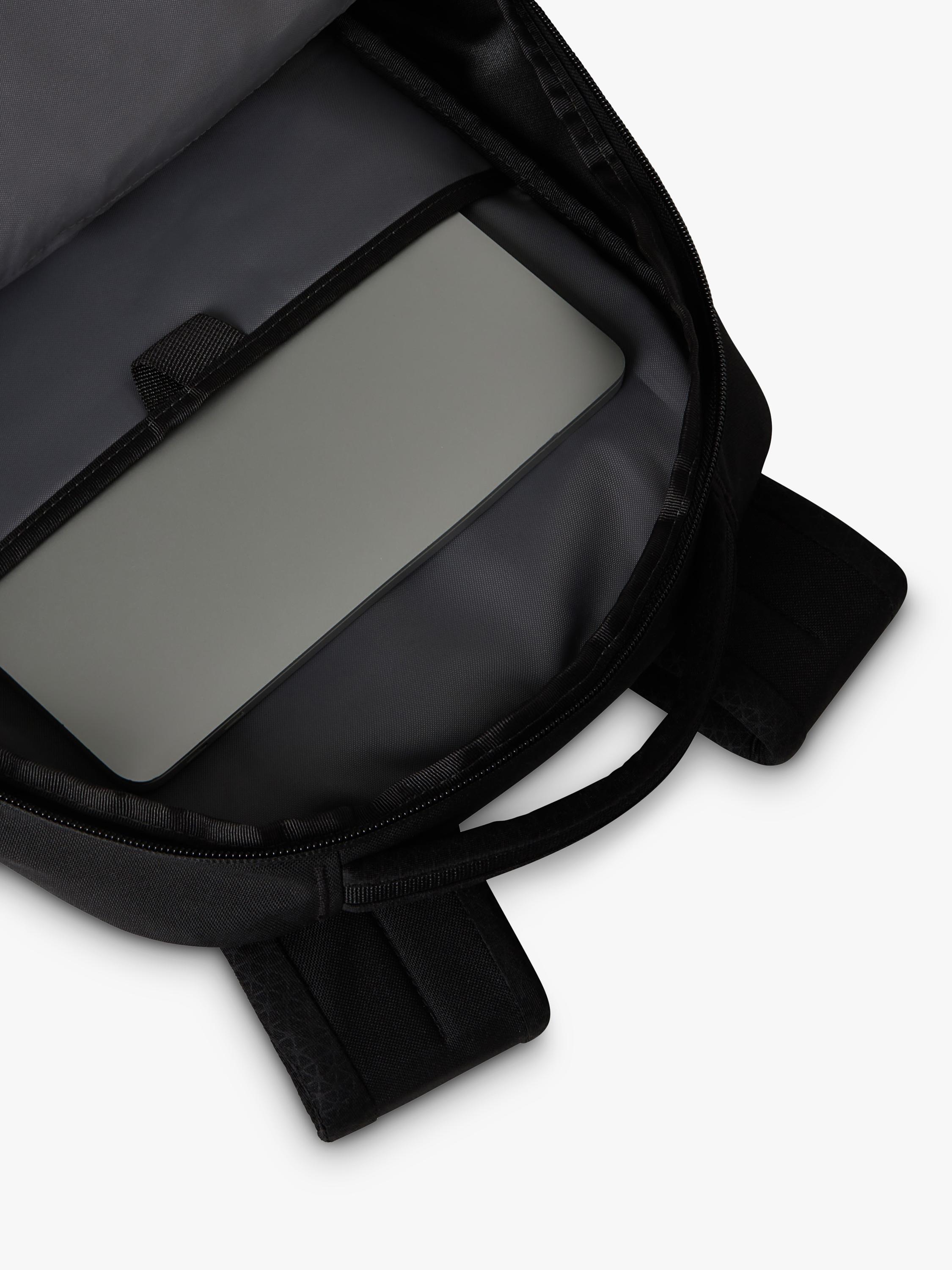 The North Face Vault Backpack TNF Black (British brand)