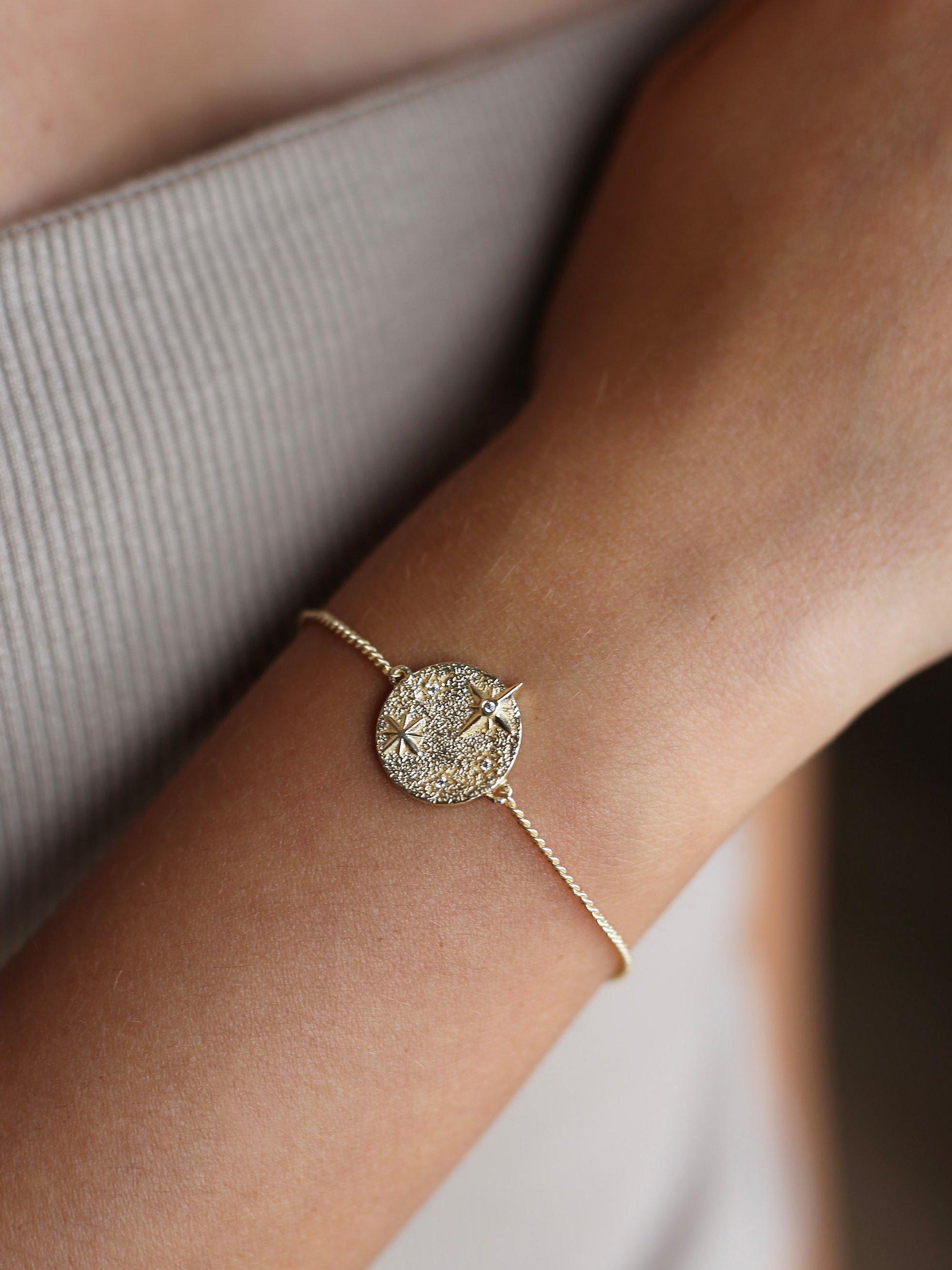 Tutti Destiny cubic zirconia star disc chain bracelet gold, UK version