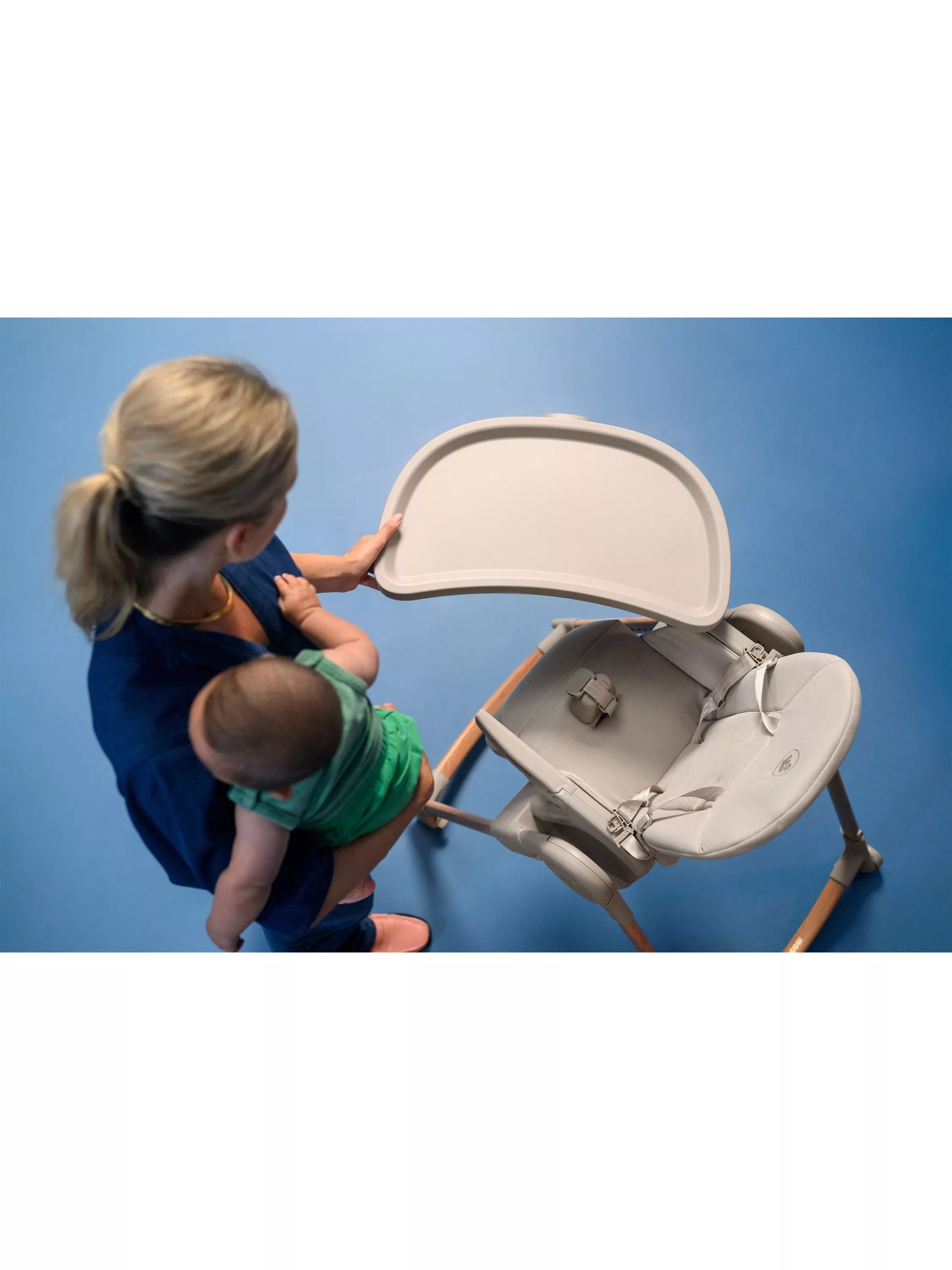 Maxi-Cosi Minla Plus Highchair Beige, imported from the UK