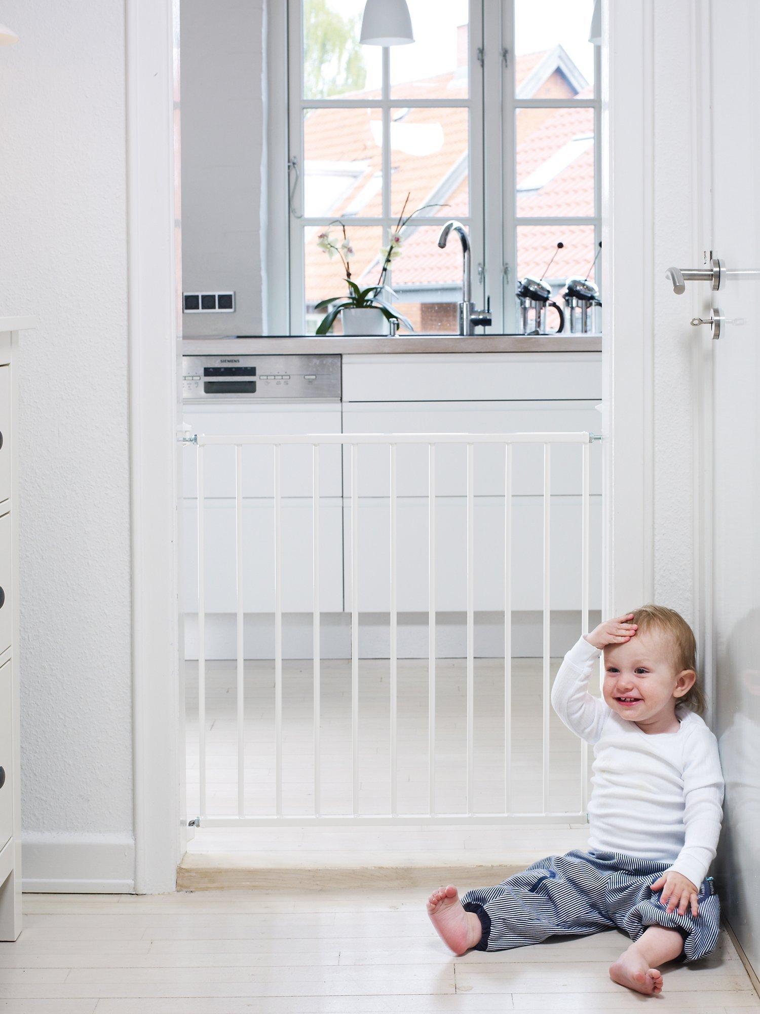BabyDan No Trip Wall-Mounted Single Panel Safety Gate White 72-78.5cm - British product