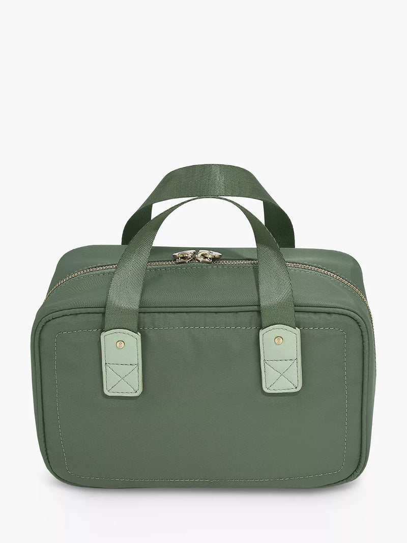 Stackers hanging wash bag in khaki (British brand)