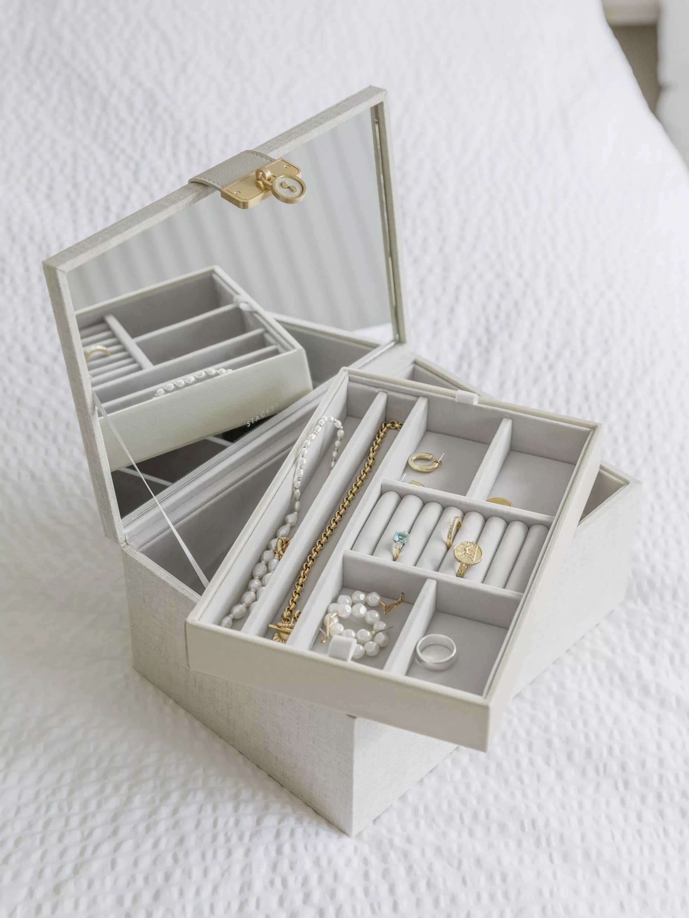 Stackers Luxury Classic jewellery box with velvet interior (British brand)
