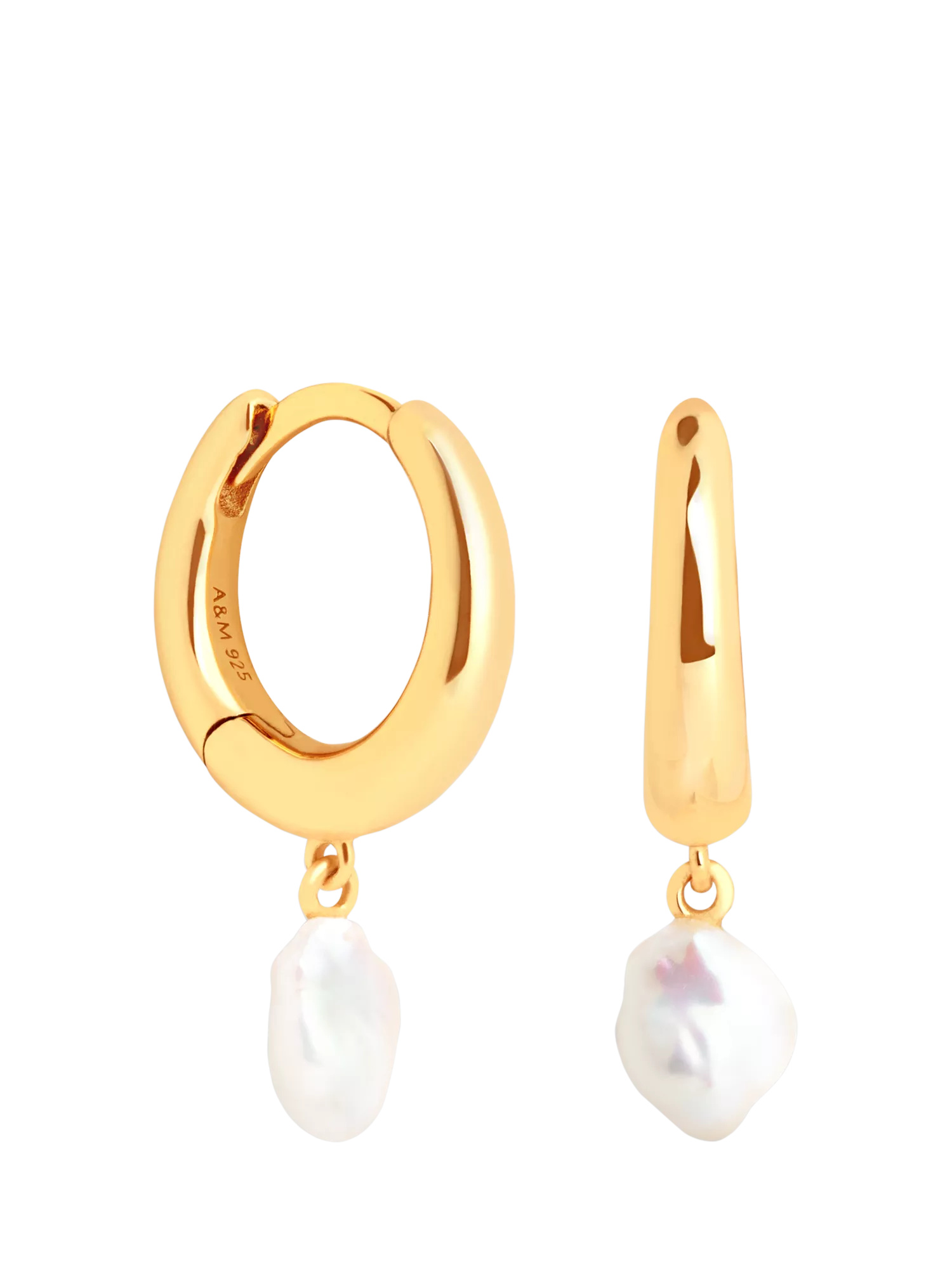 Astrid & Miyu pearl charm huggies earrings gold - British product