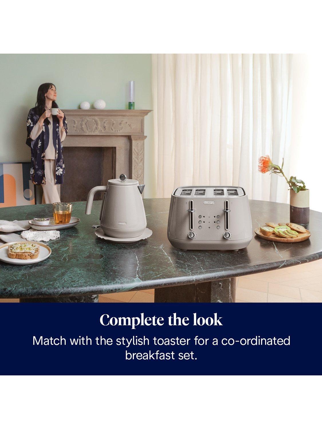 De'Longhi electric kettle 1.7L - British product