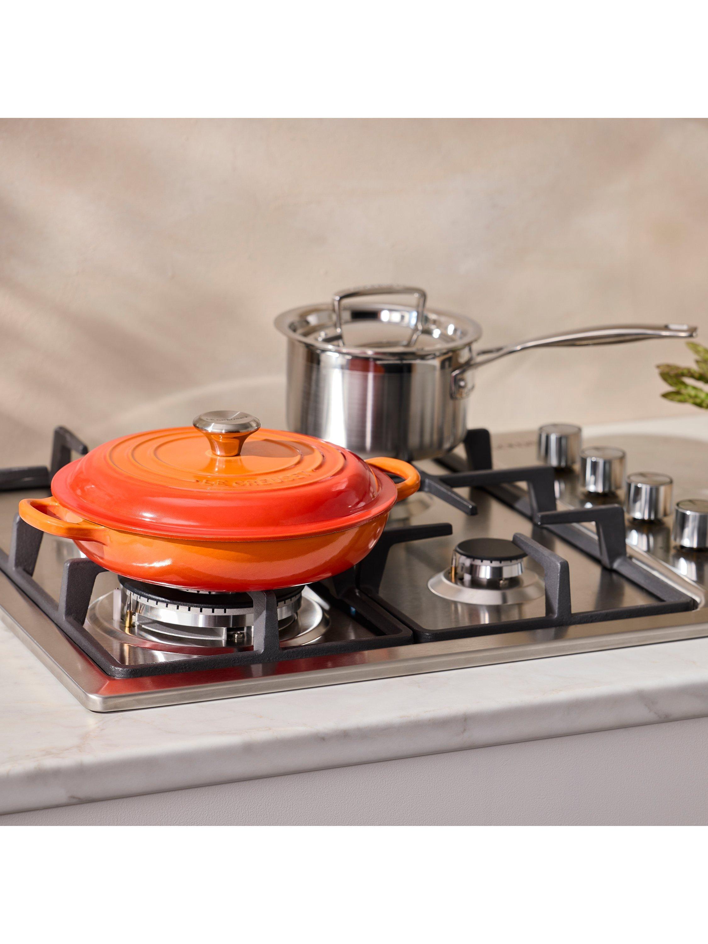 Le Creuset Cast Iron Signature Shallow Casserole 22cm, UK version
