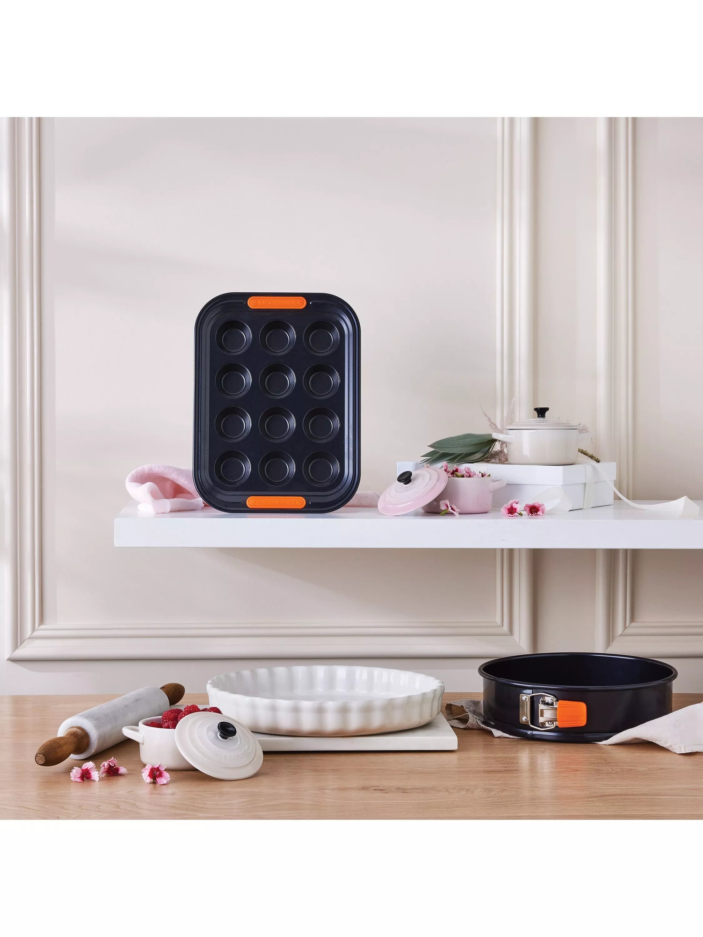 Le Creuset non-stick springform cake tin 21.7cm (British brand)